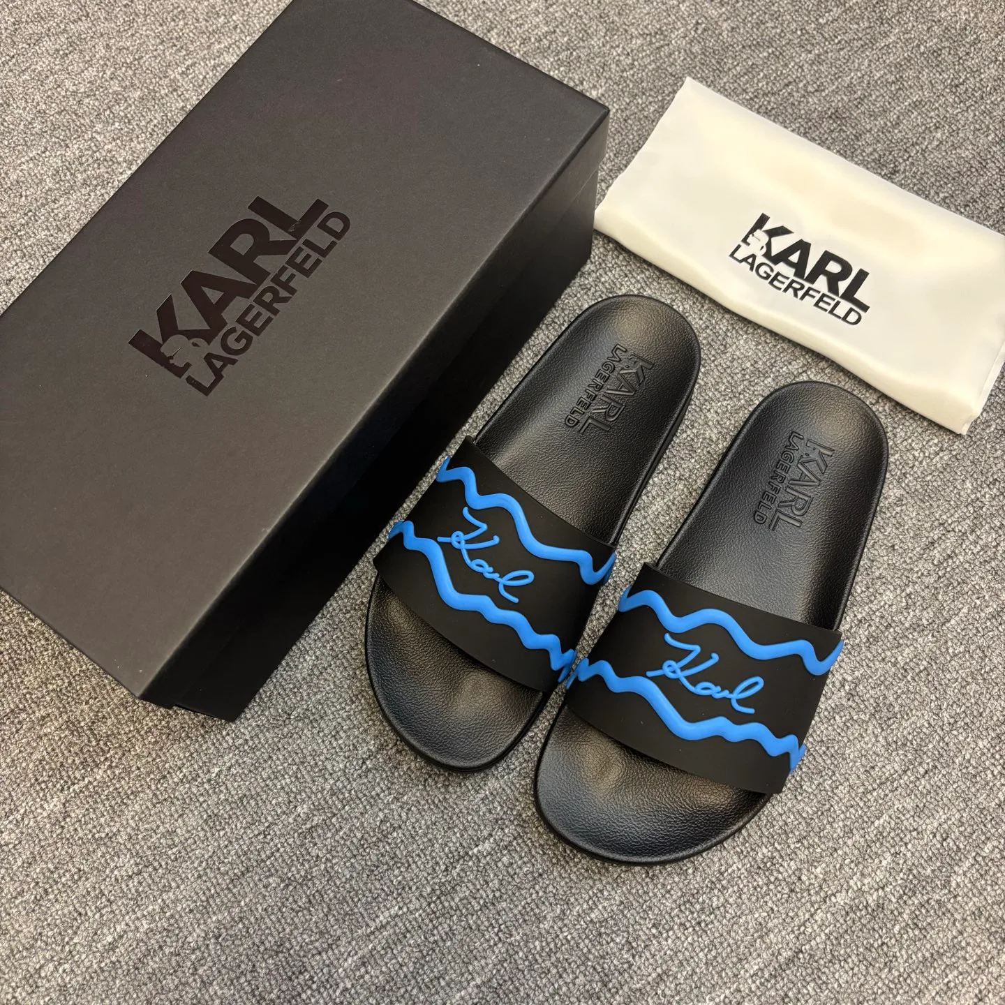 Шлепанцы Женские Karl Lagerfeld 11001547