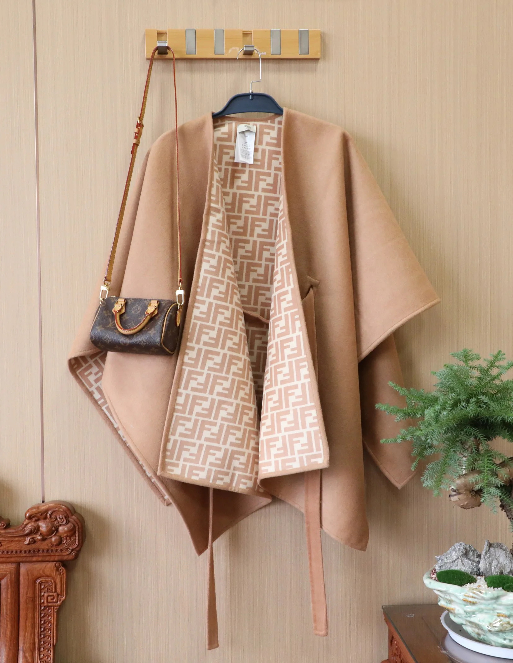 Пальто Женские Fendi 19313917