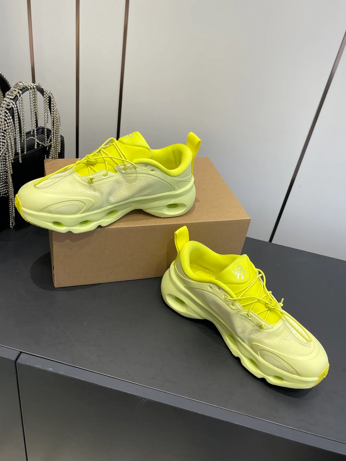 Кроссовки Женские Loewe 489750