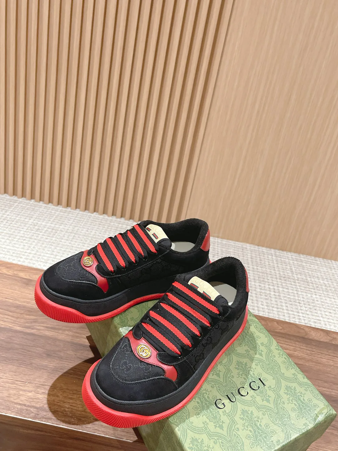 Кроссовки Женские Gucci 238286