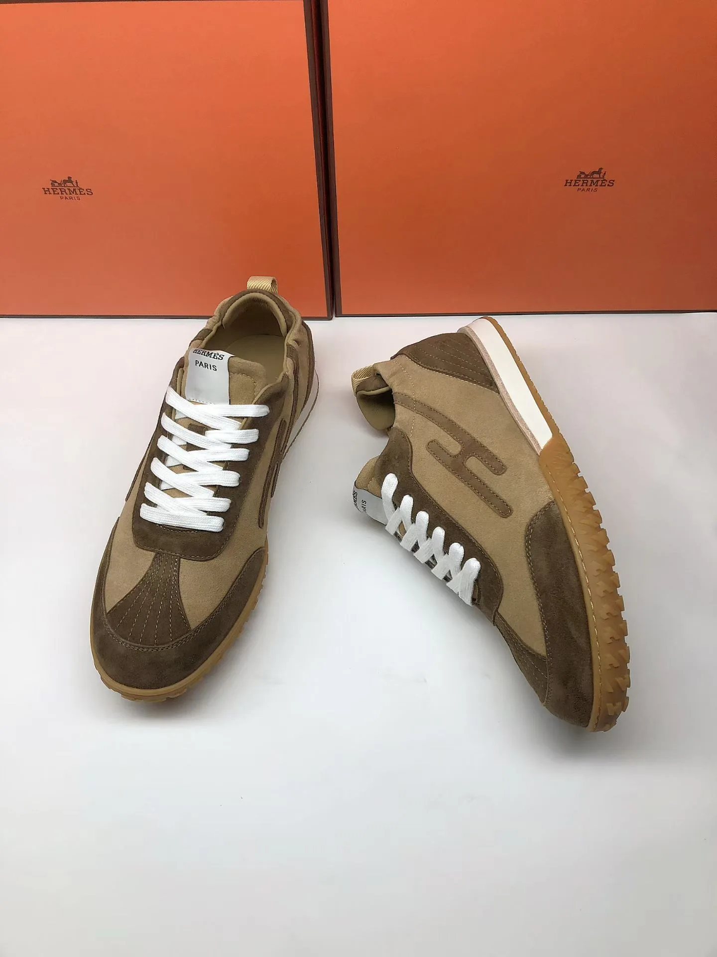 Кроссовки Женские Hermes 11765372