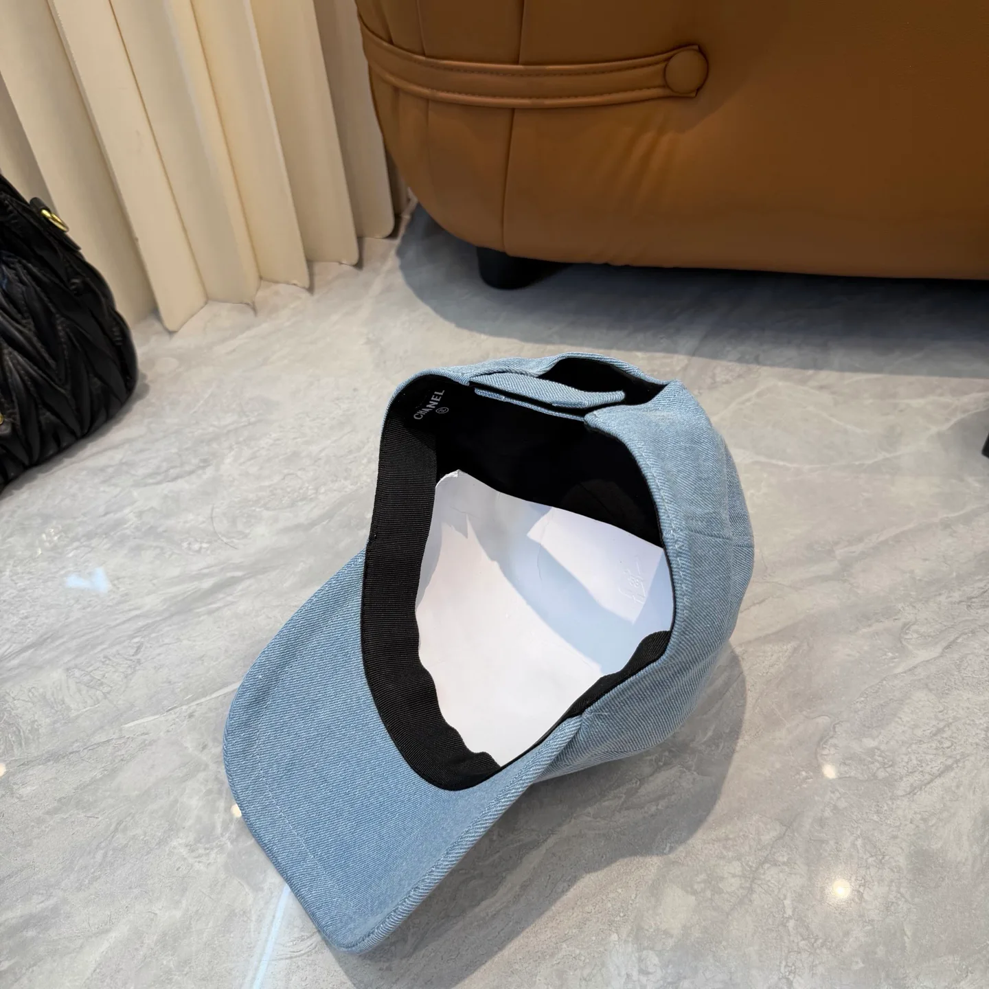 Головные Уборы Chanel 12764975