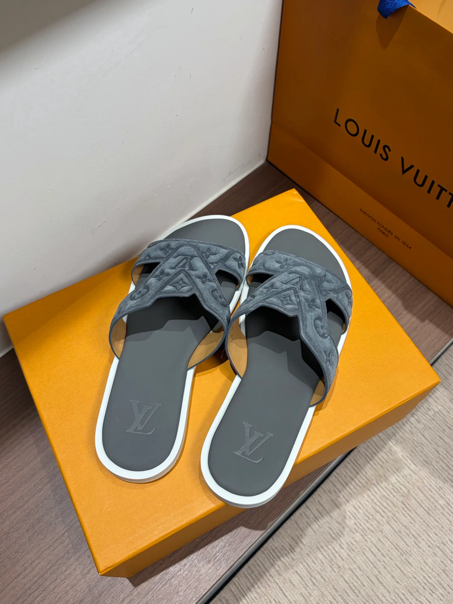 Шлепанцы Мужские Louis Vuitton 12826624