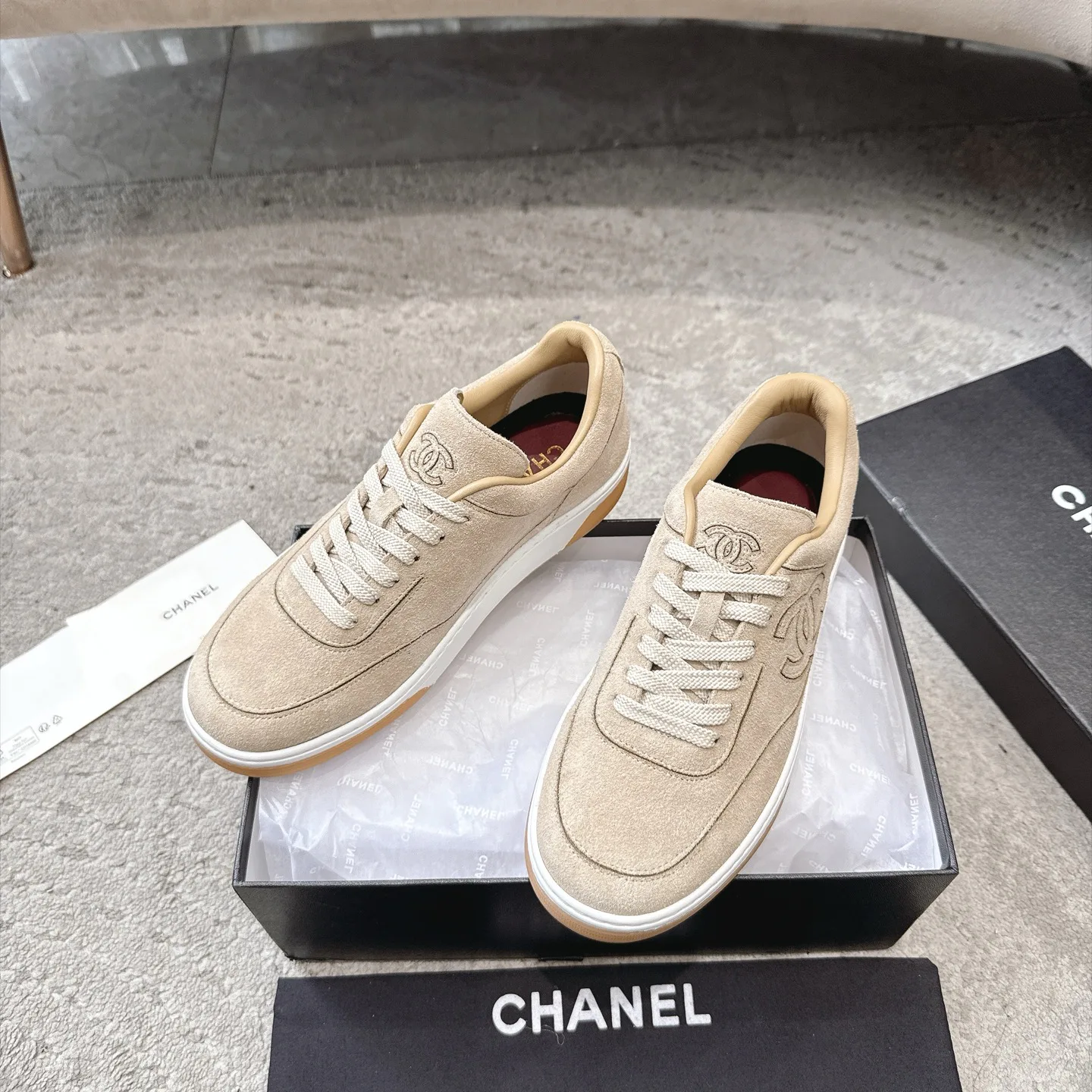 Кроссовки Женские Chanel 17933404