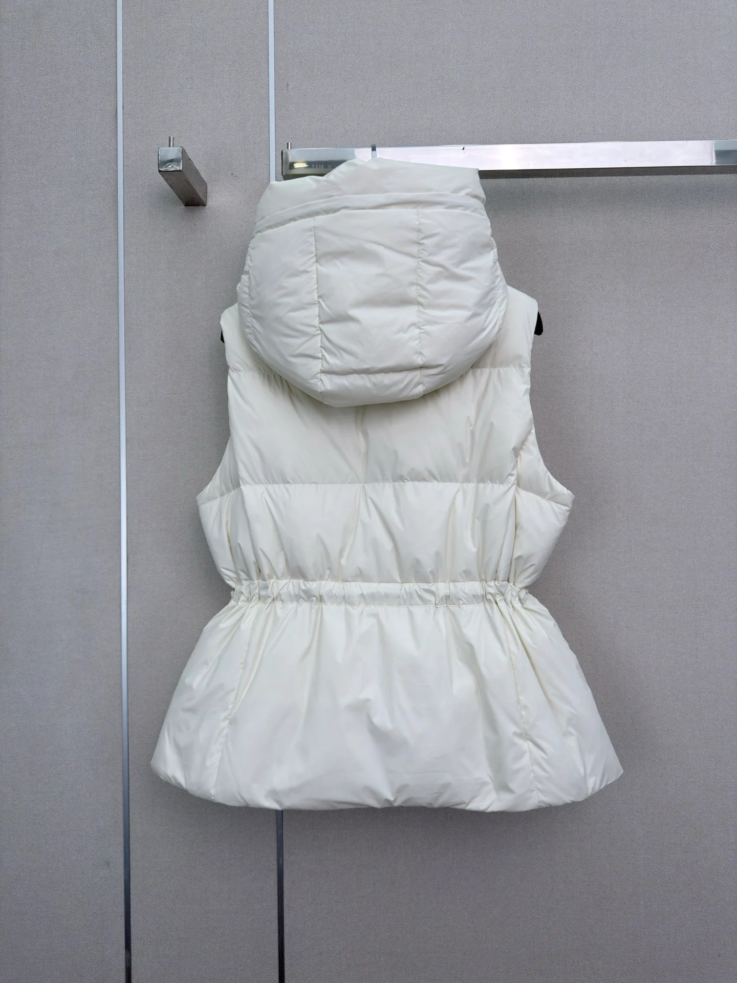 Куртки И Пуховики Женские Canada Goose 18108490