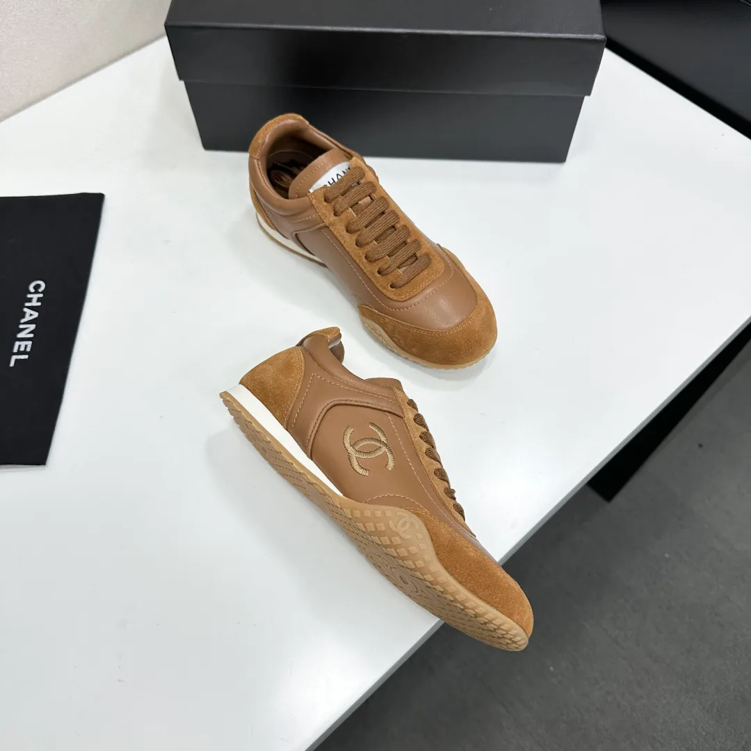 Кроссовки Женские Chanel 18083878