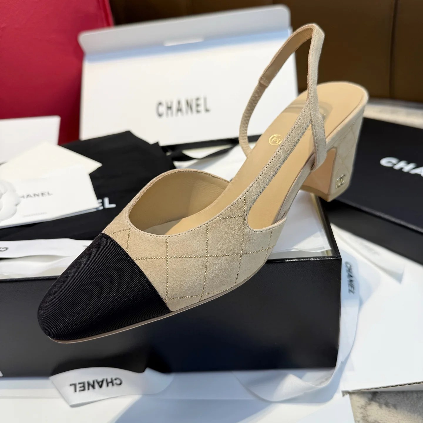 Туфли Женские Chanel 17686750