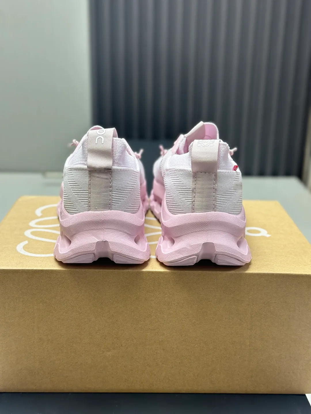 Кроссовки Женские Loewe 1992865