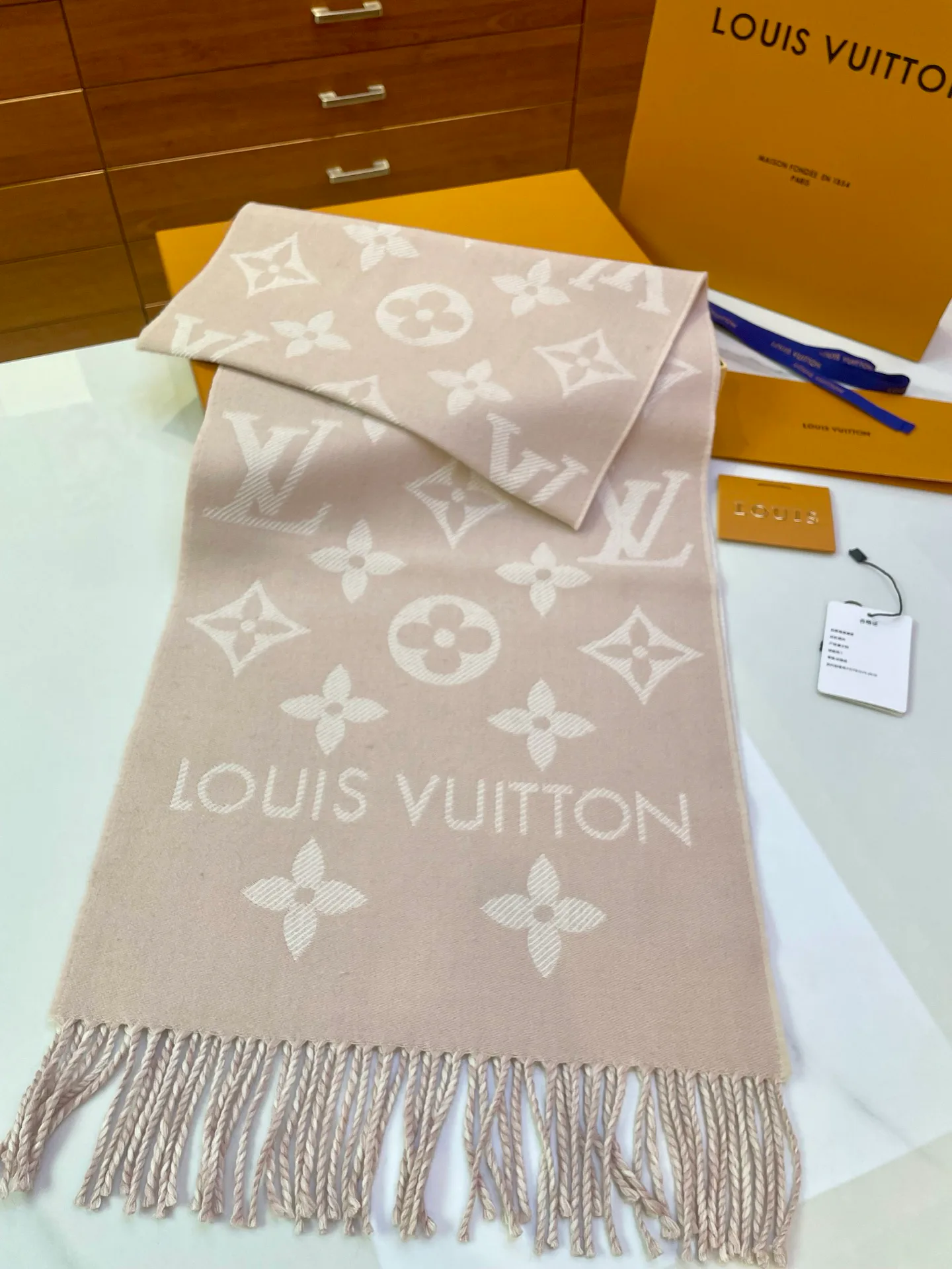 Шарфы Louis Vuitton 266554