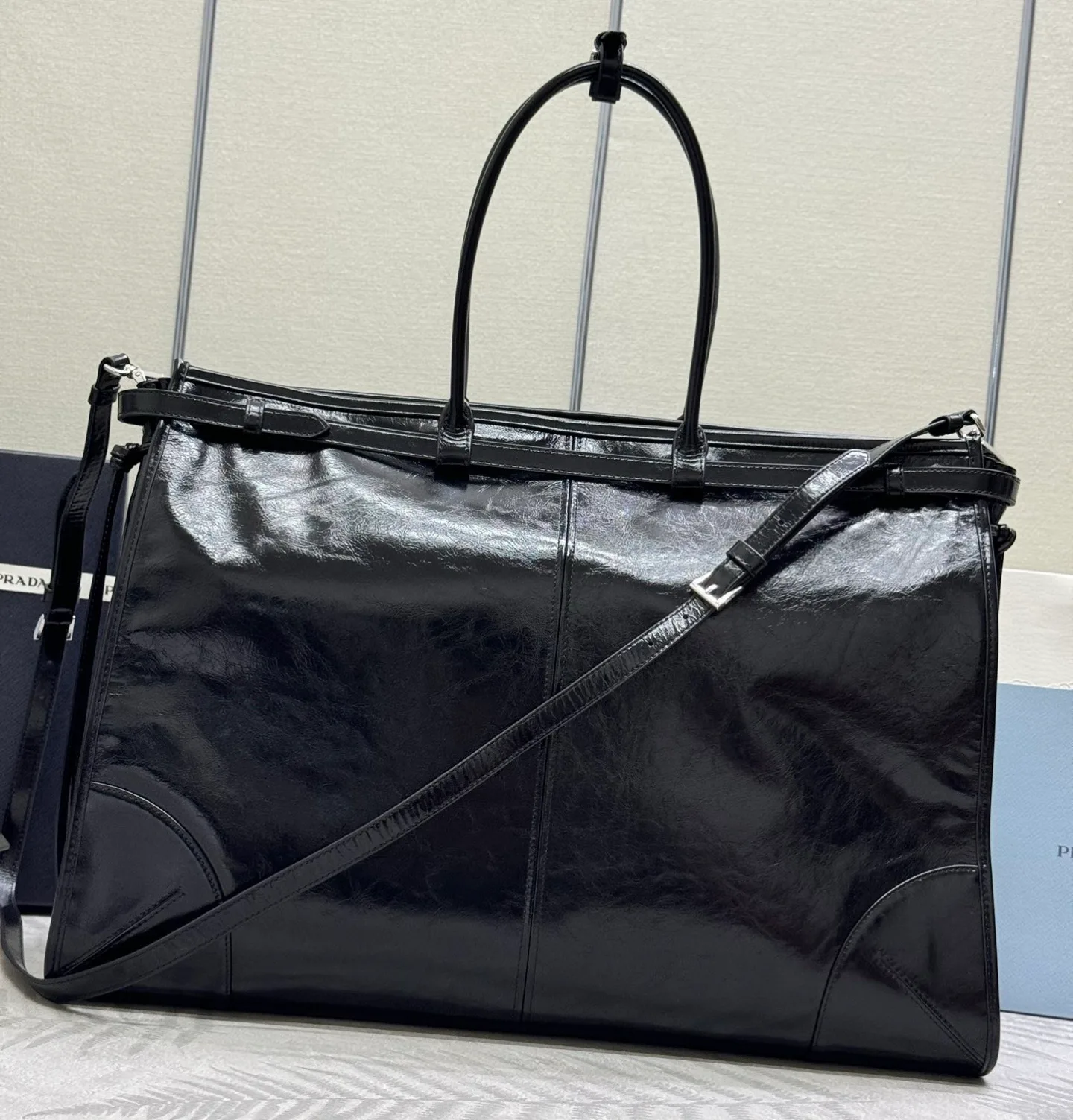 Классические Сумки Женские Prada 11462574