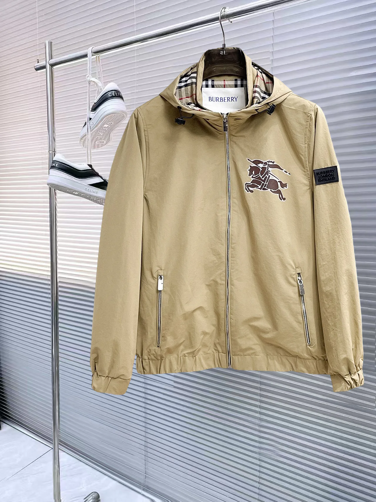Куртки И Пуховики Мужские Burberry 17924246