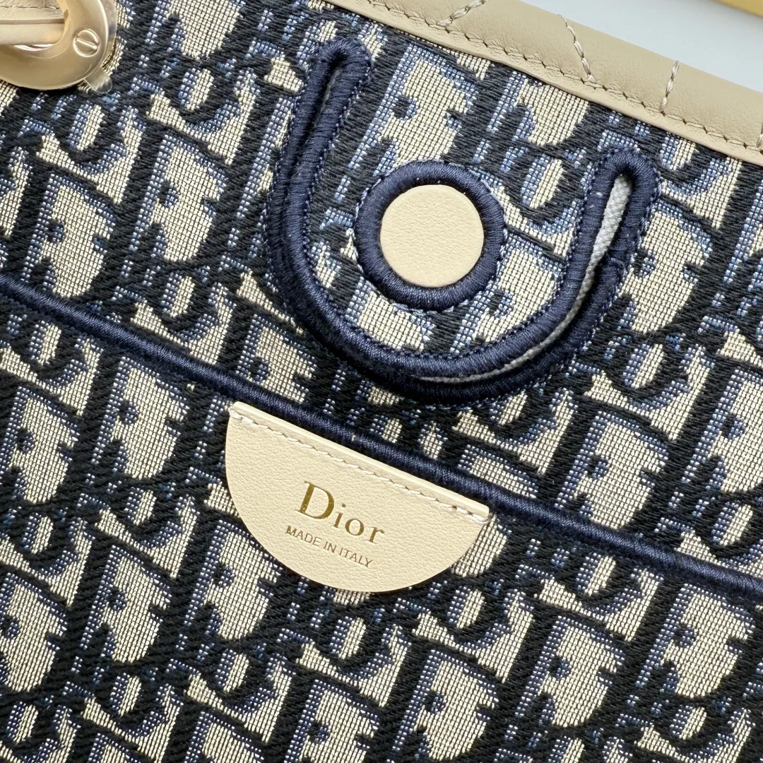 Классические Сумки Женские Christian Dior 18187884