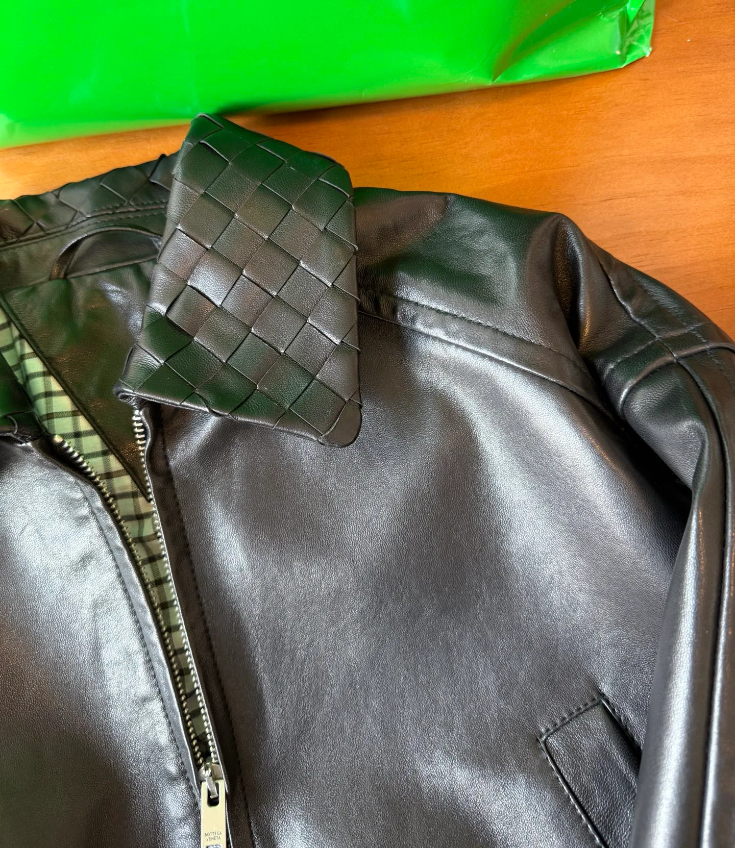 Кожаные Куртки И Дублёнки Женские Bottega Veneta 2260956