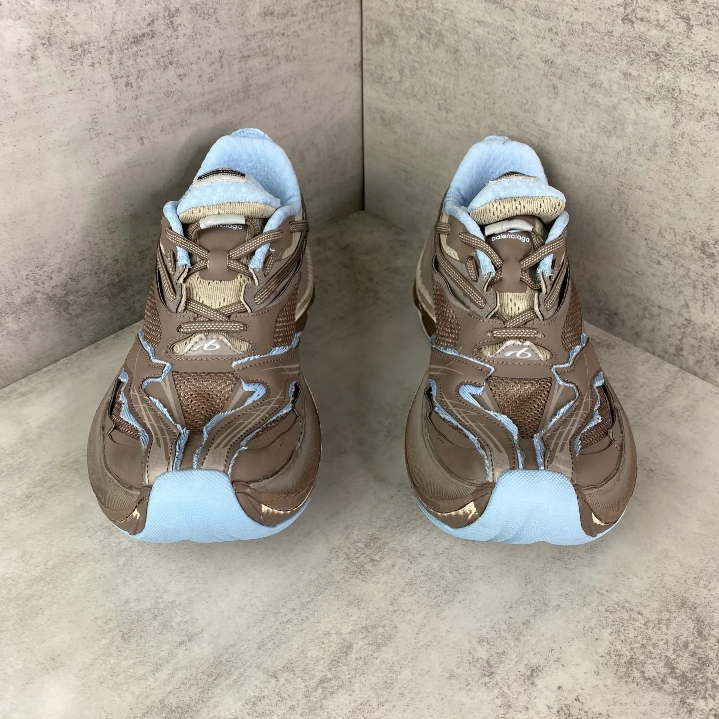 Кроссовки Женские Balenciaga 18011899