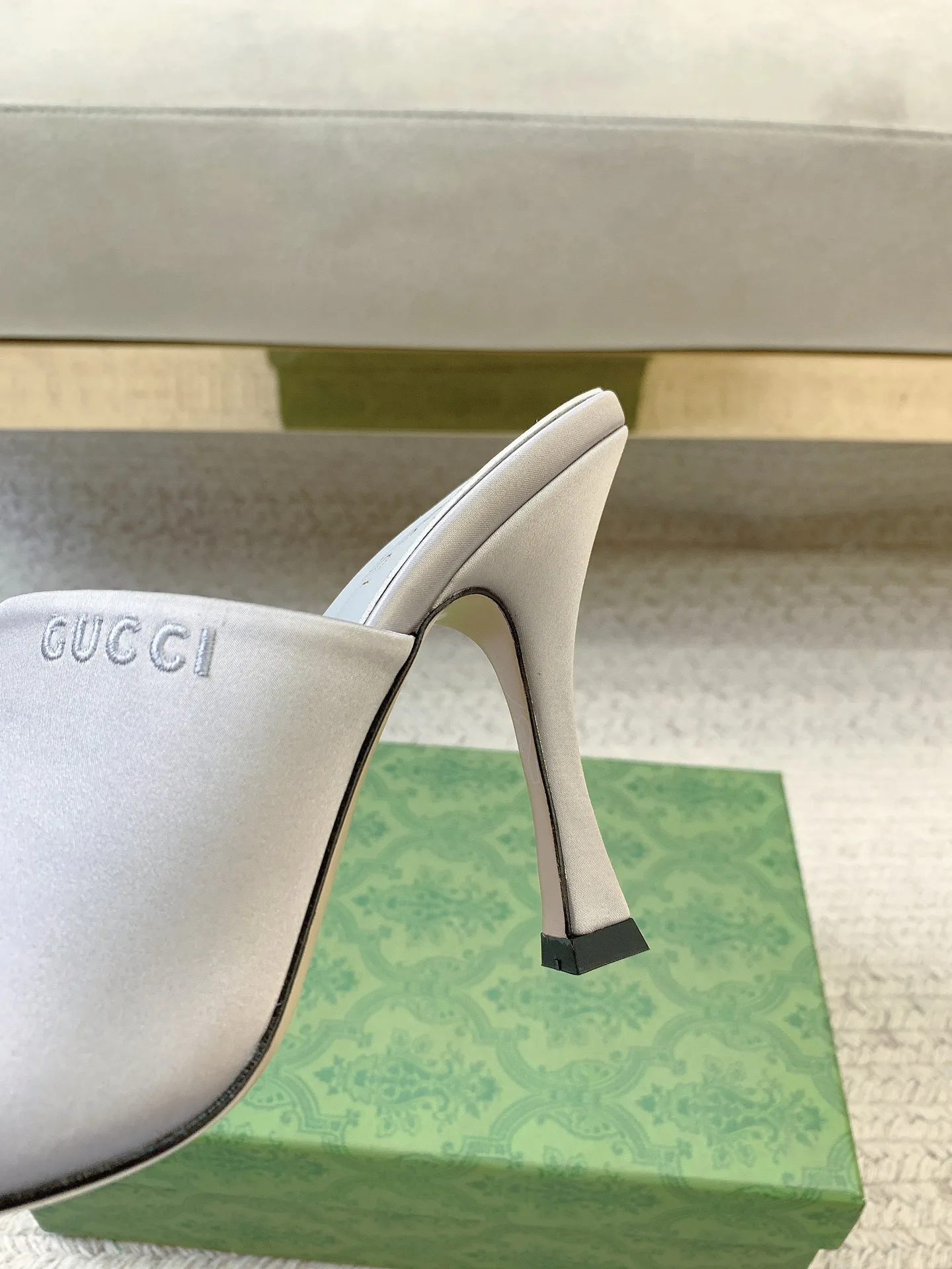 Босоножки Женские Gucci 950751