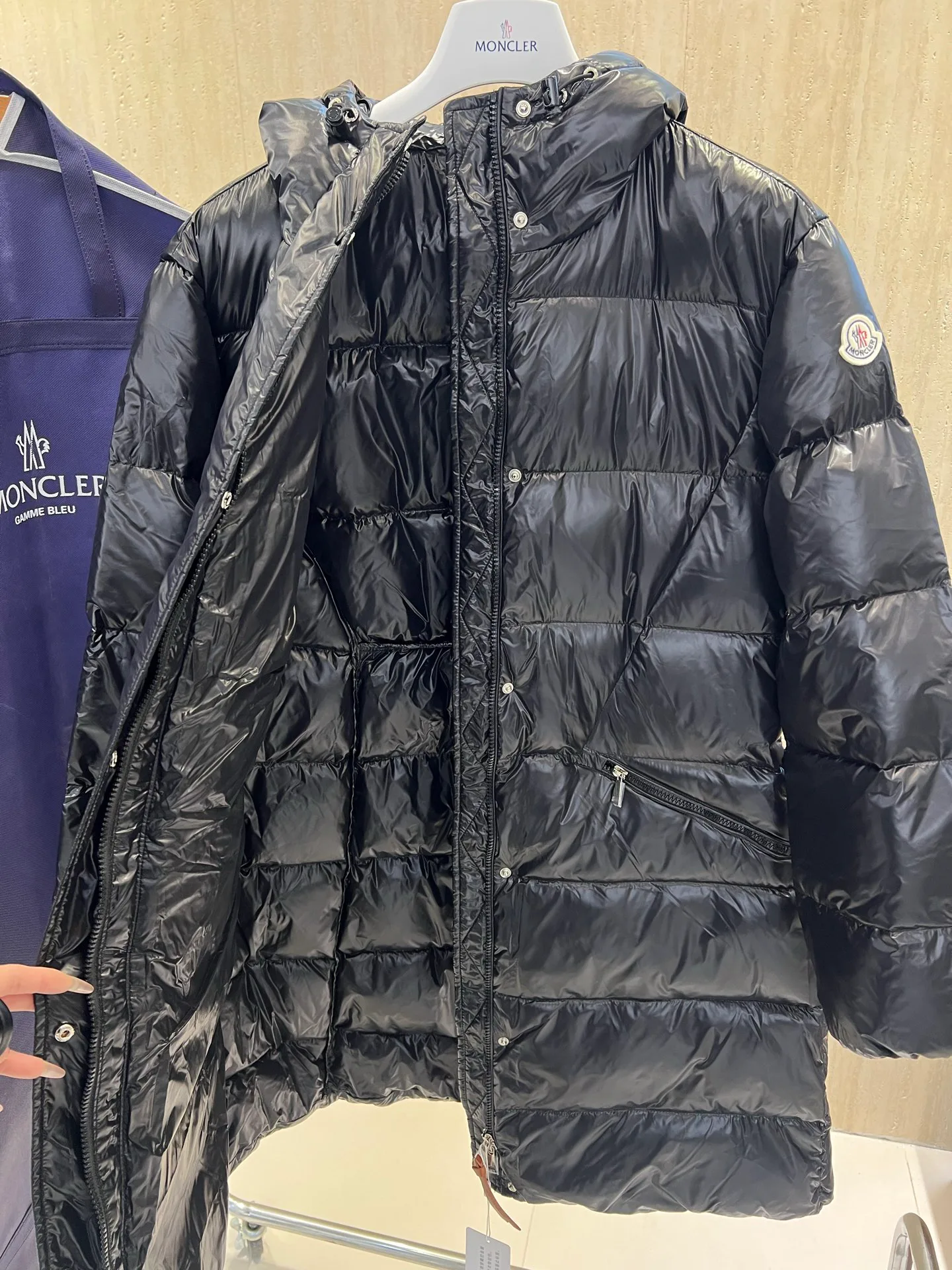 Куртки И Пуховики Женские Moncler 18723445