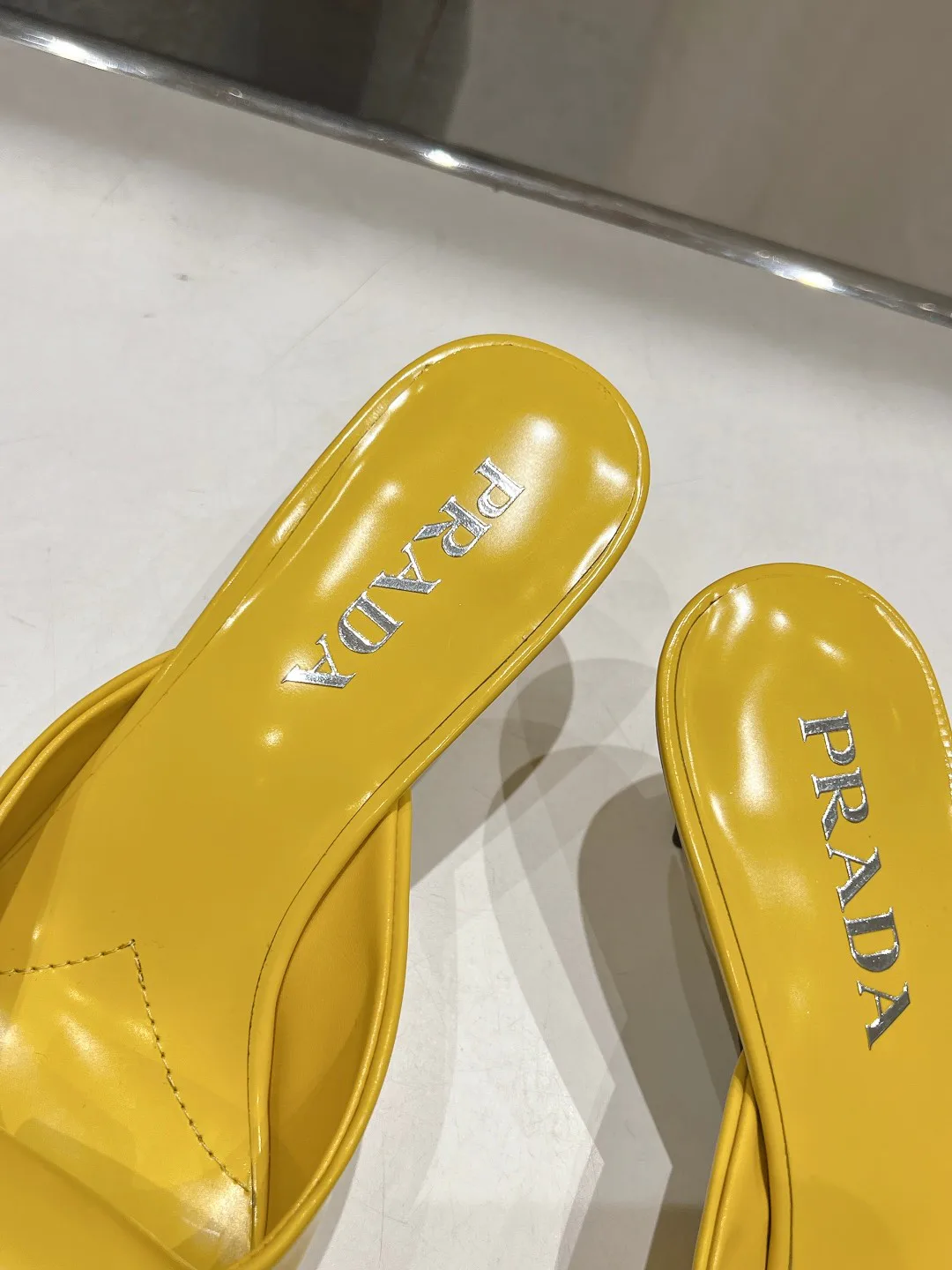 Туфли Женские Prada 9916997