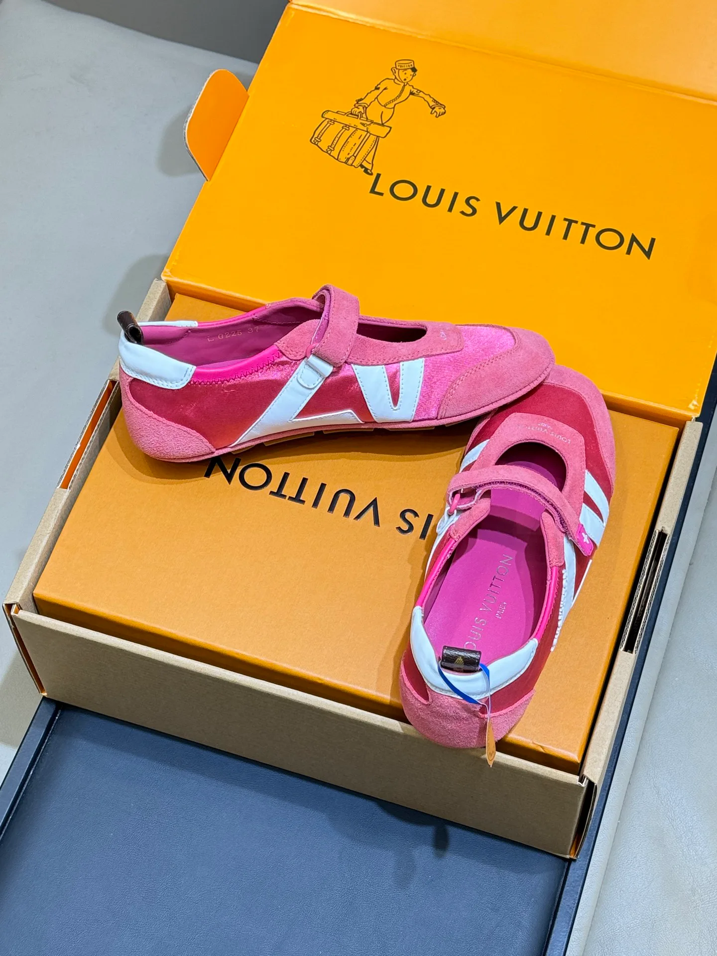 Сандалии Женские Louis Vuitton 11258737