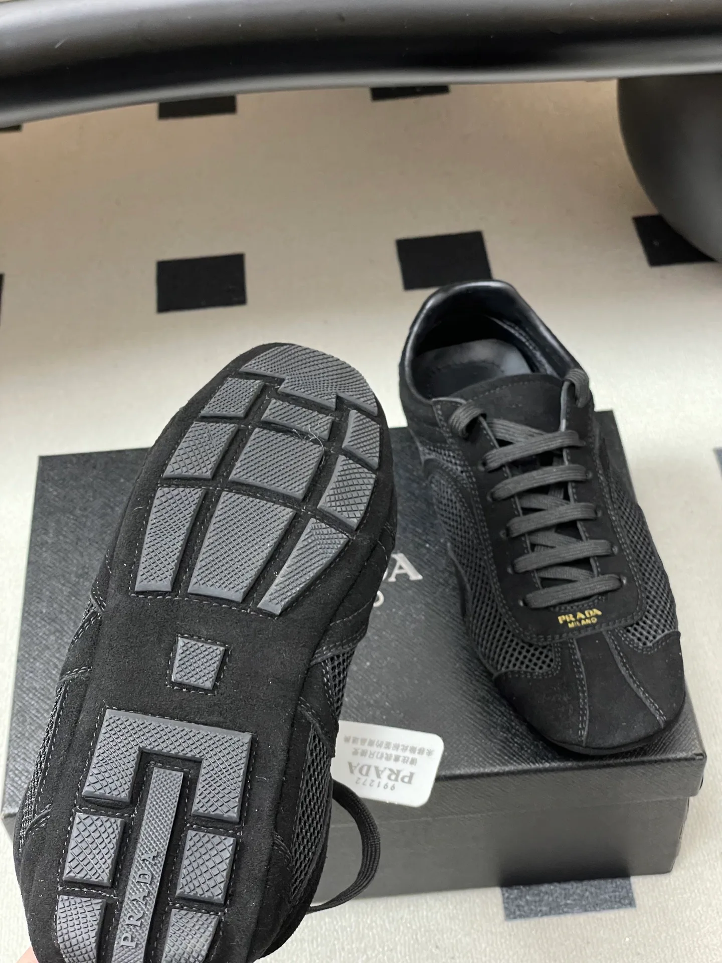 Кроссовки Женские Prada 12810921
