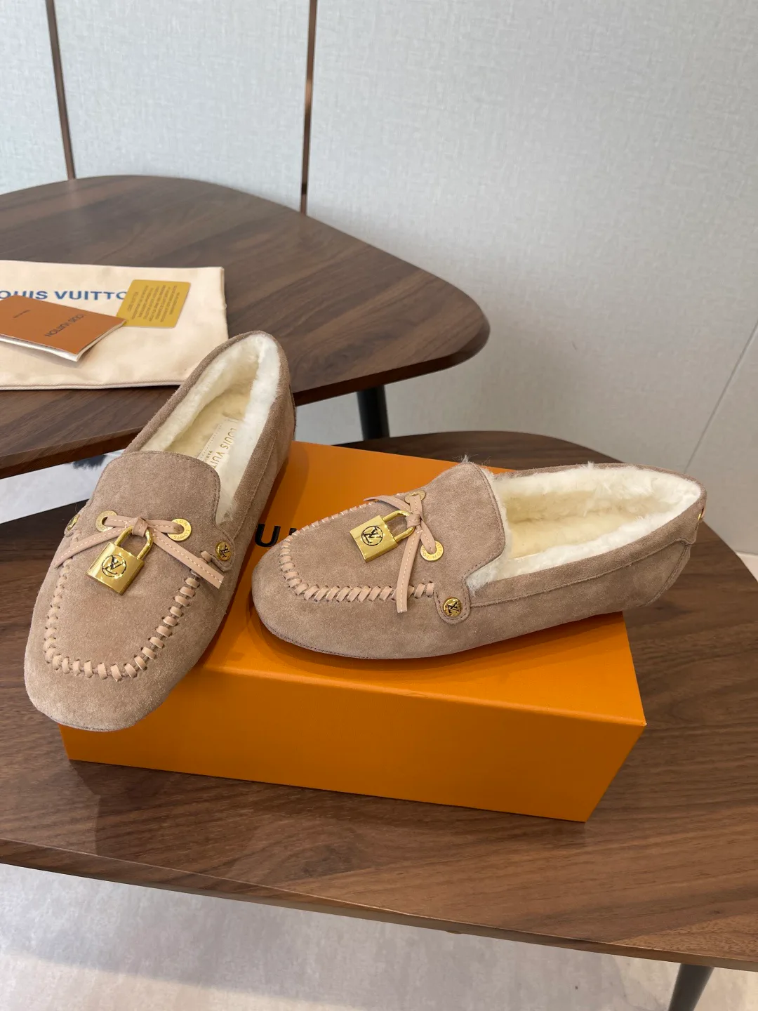 Лоферы И Мокасины Женские Louis Vuitton 357001