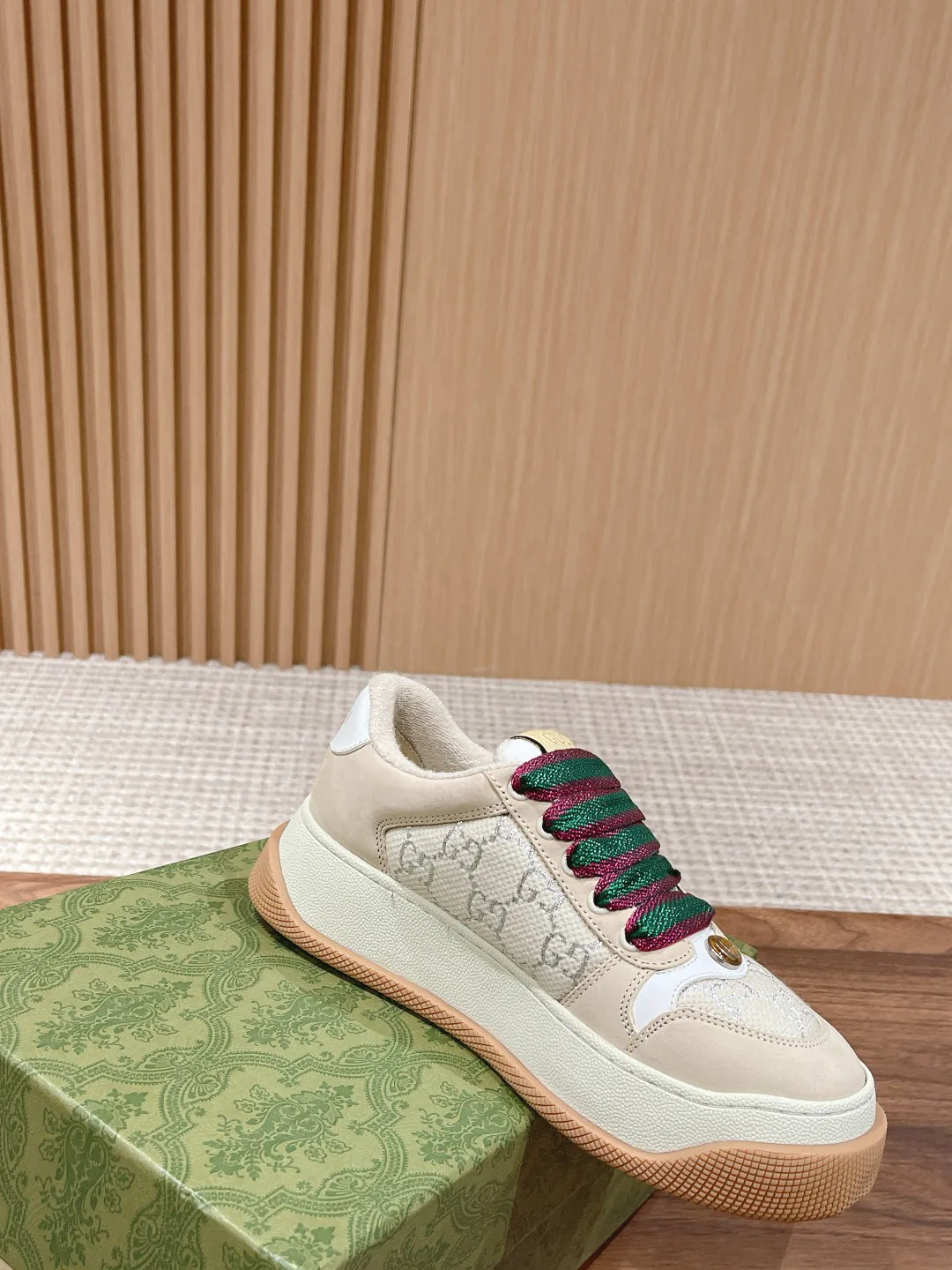 Кроссовки Женские Gucci 238284