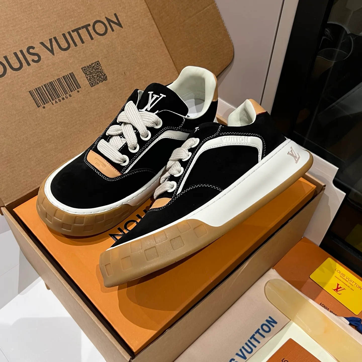 Кроссовки Женские Louis Vuitton 1412728
