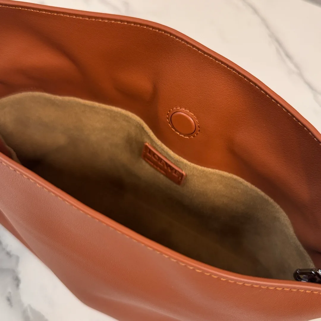 Клатчи Женские Loewe 15222353