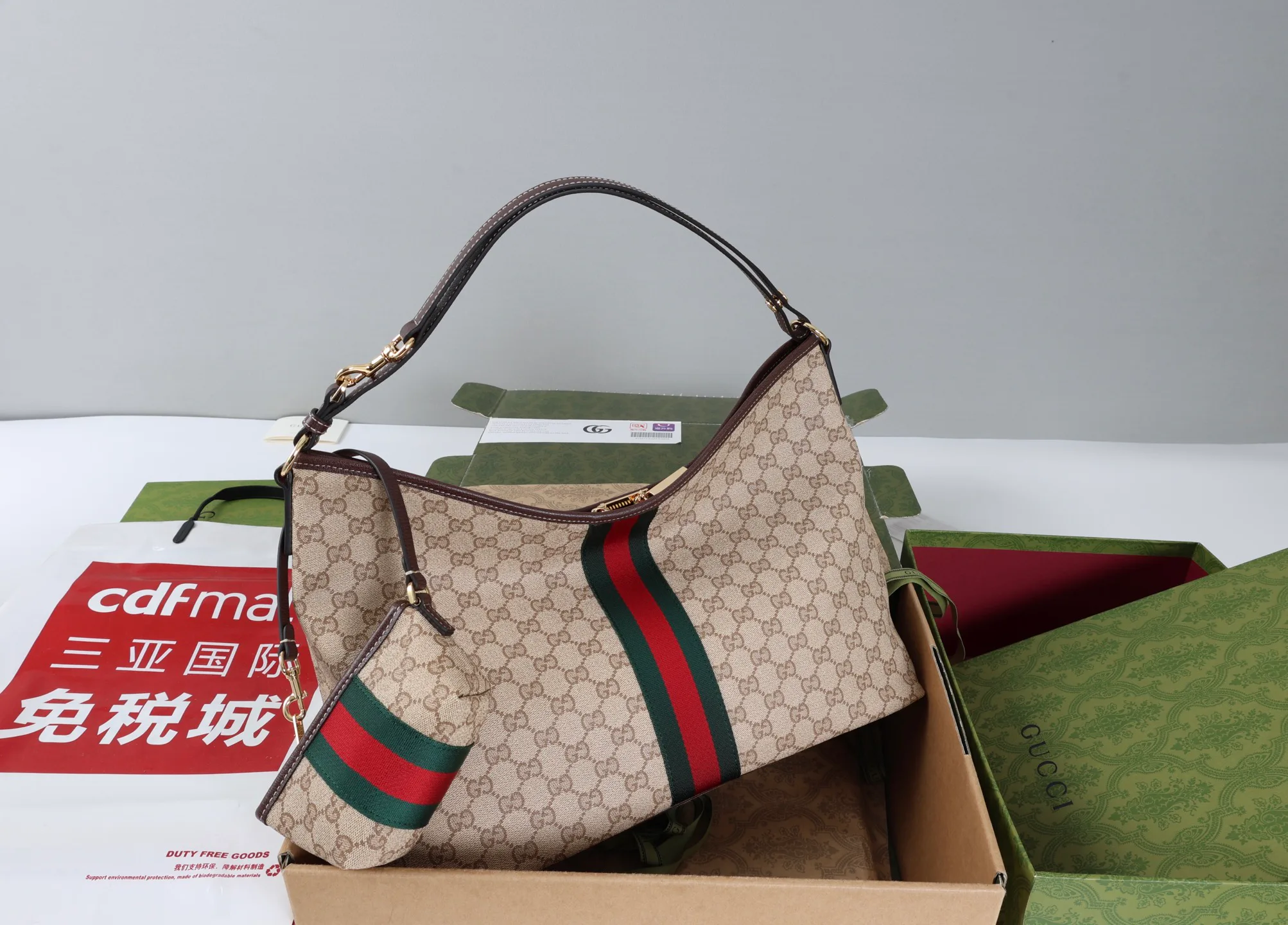 Классические Сумки Женские Gucci 18250600