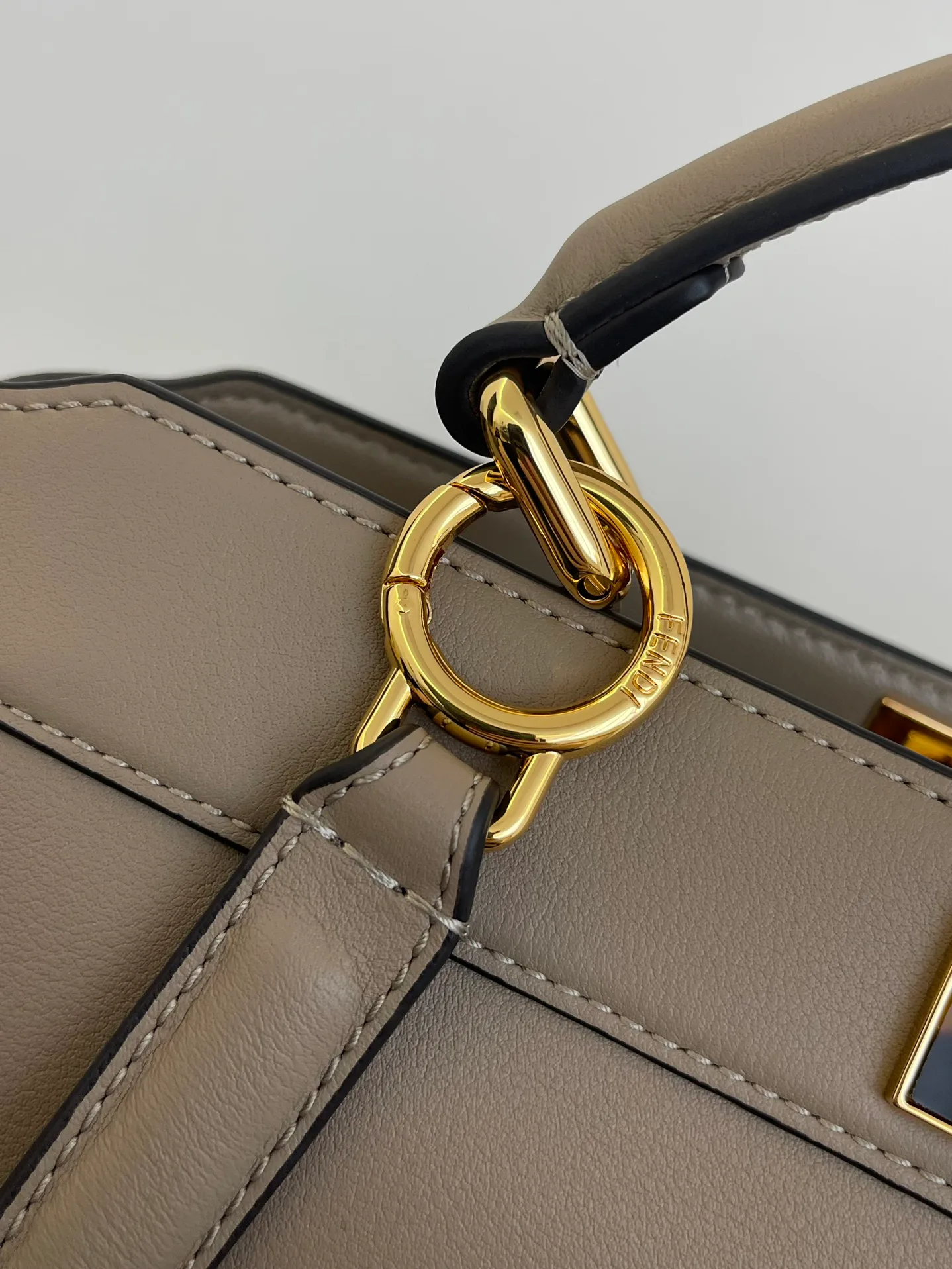 Классические Сумки Женские Fendi 13234515