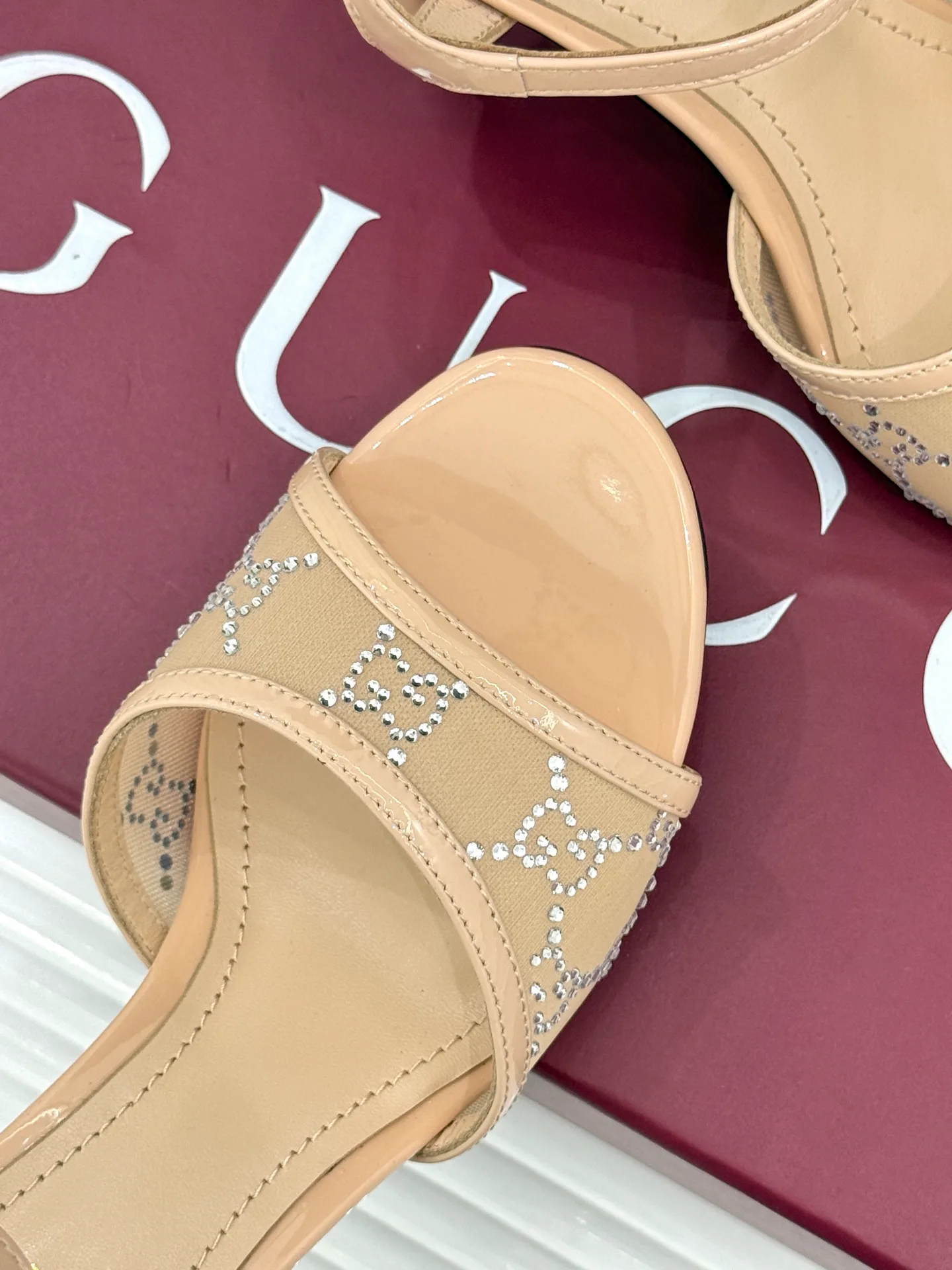 Босоножки Женские Gucci 12633040