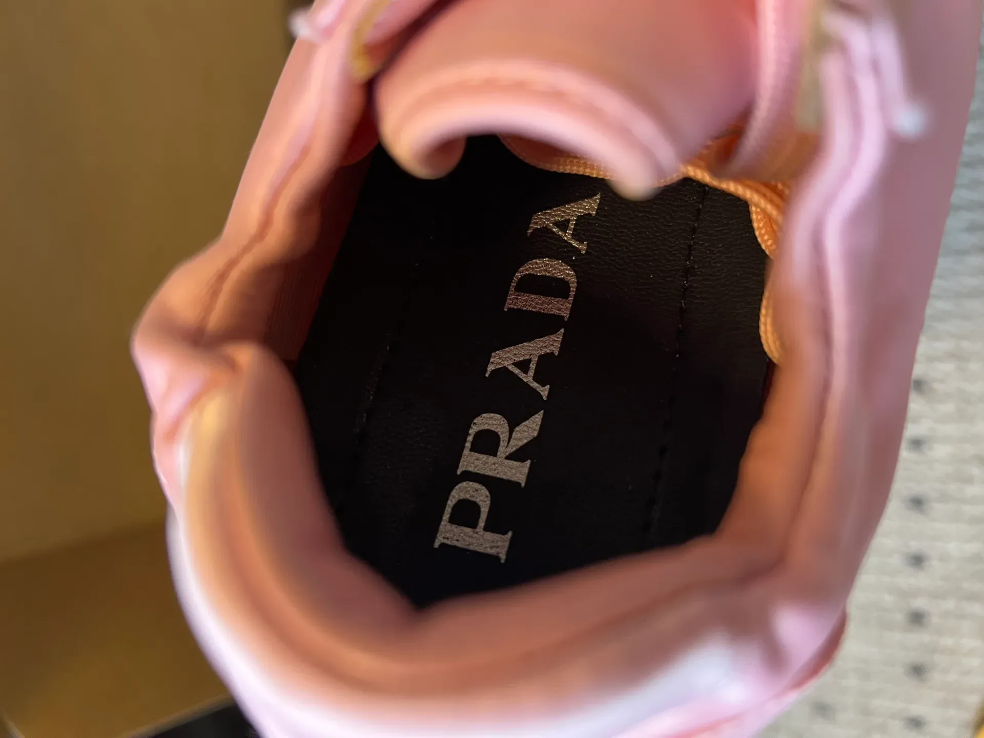 Кроссовки Женские Prada 516019