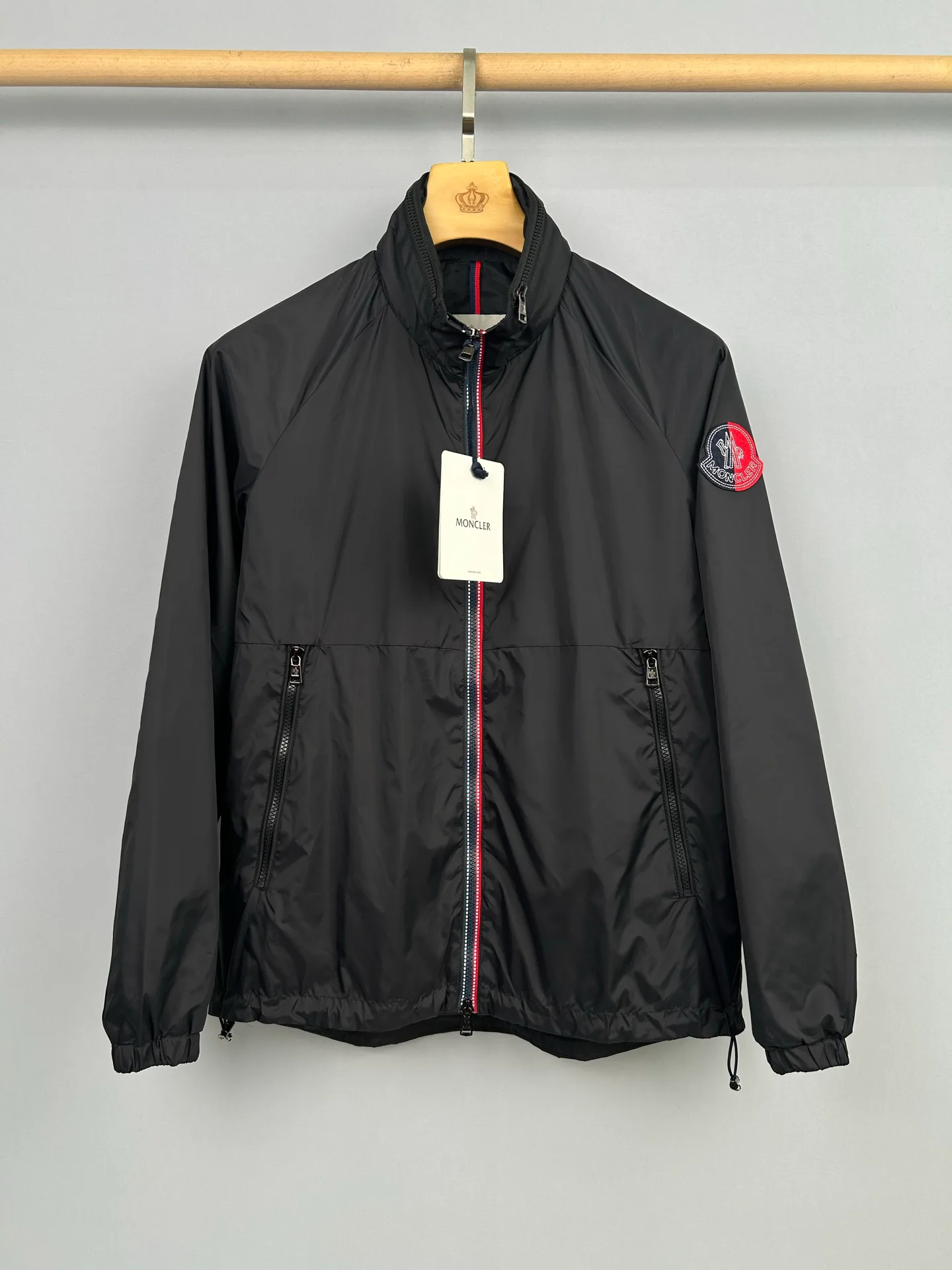 Куртки И Пуховики Мужские Moncler 13137535