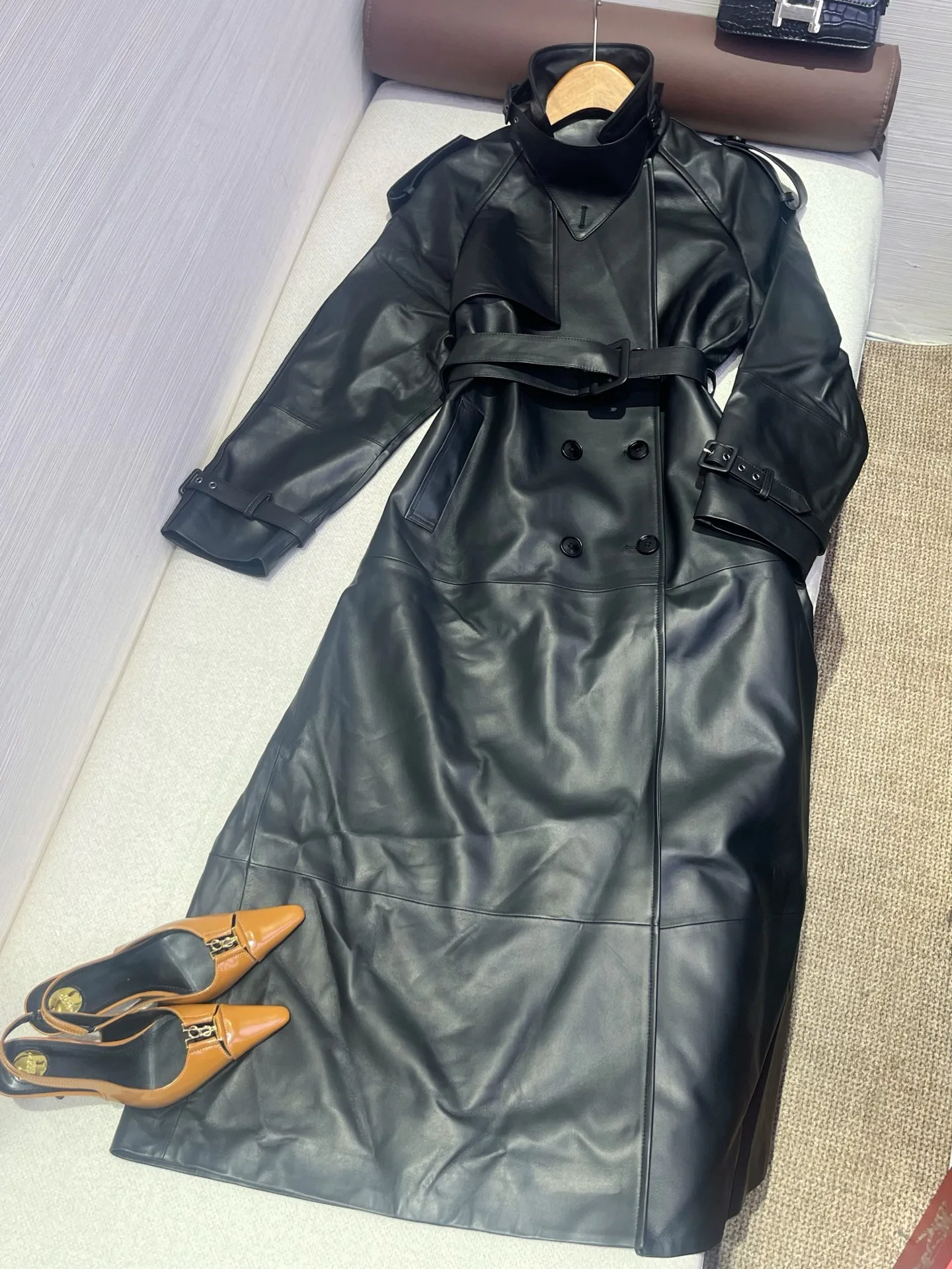 Кожаные Куртки И Дублёнки Женские Saint Laurent 18721291