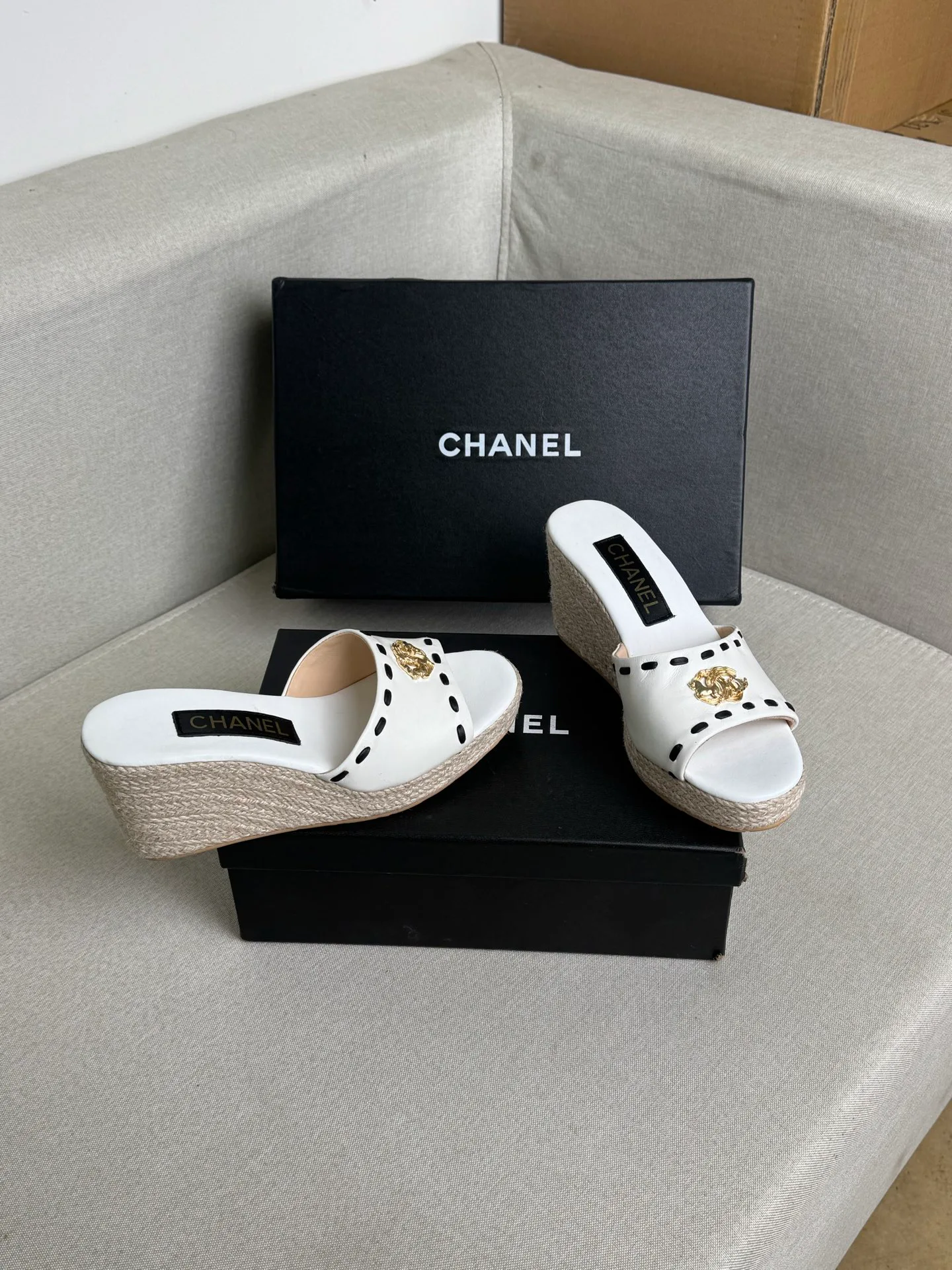 Сандалии Женские Chanel 13181142