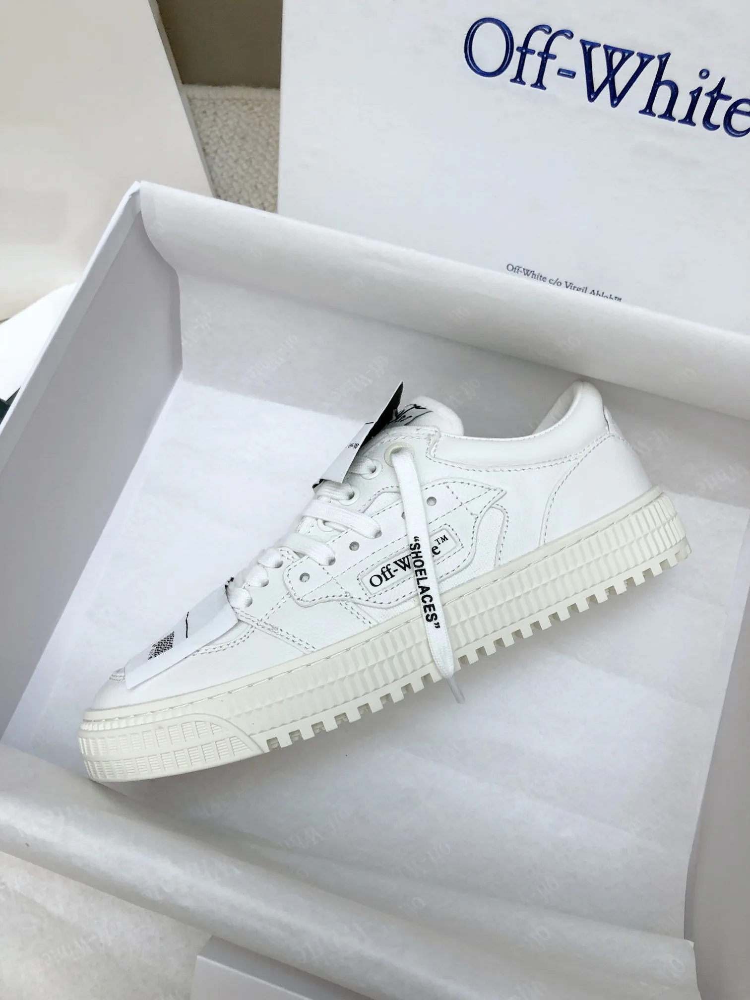 Кроссовки Женские Off-White 18158684