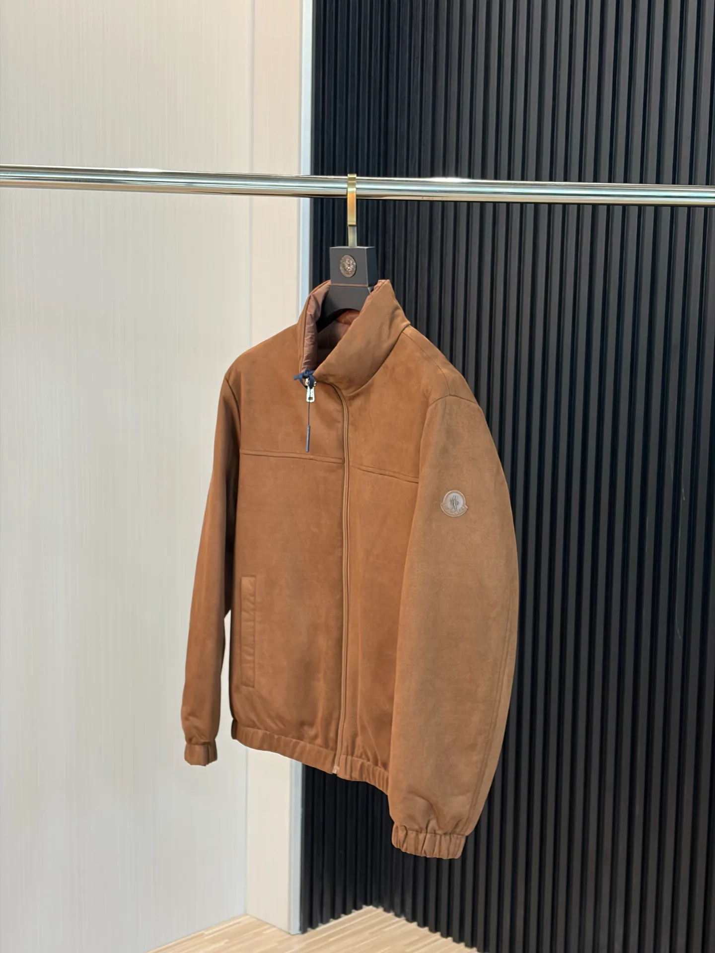 Куртки И Пуховики Женские Moncler 18188487