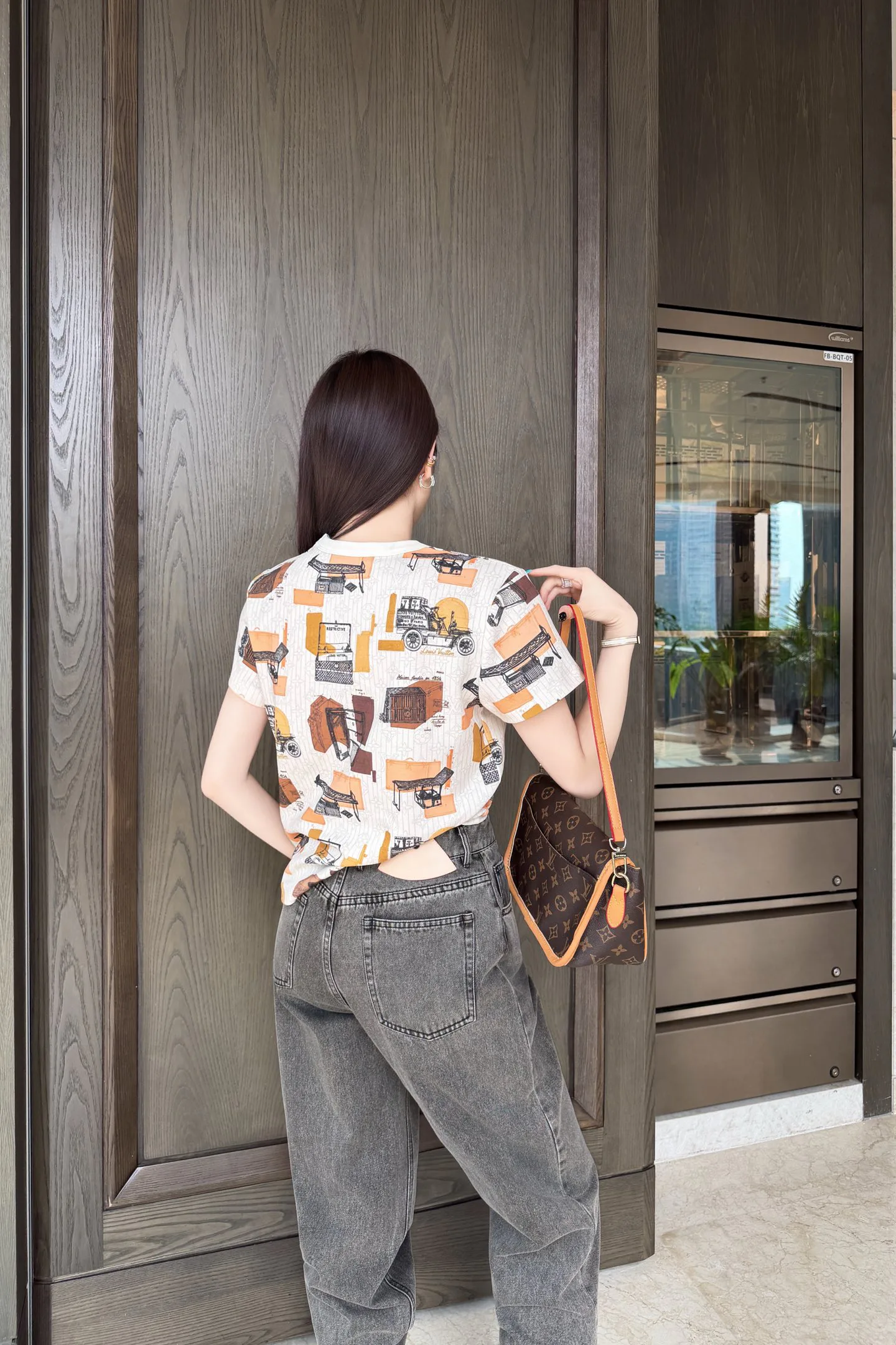 Футболки Женские Louis Vuitton 19256212