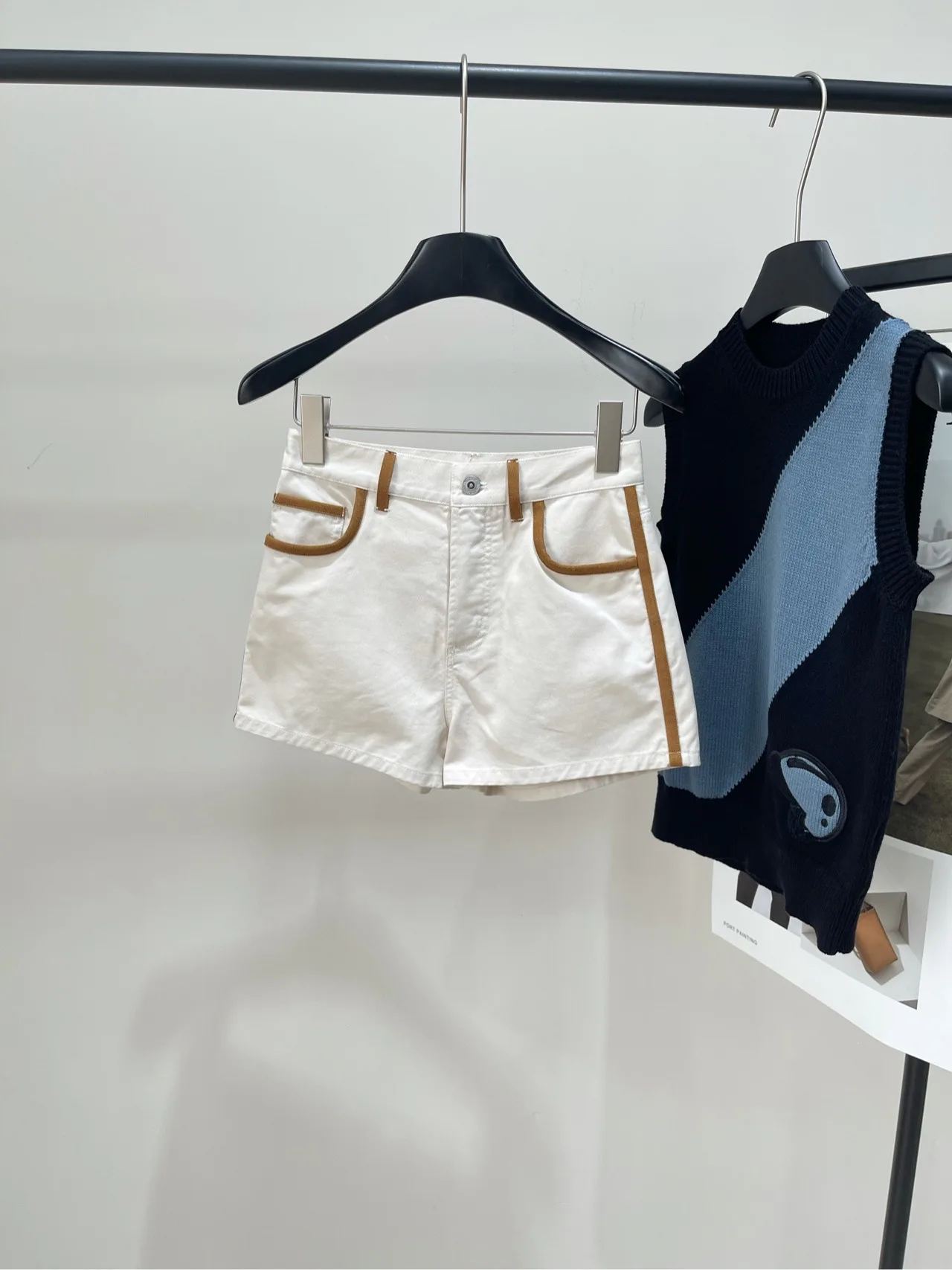 Шорты Женские Miu Miu 49527