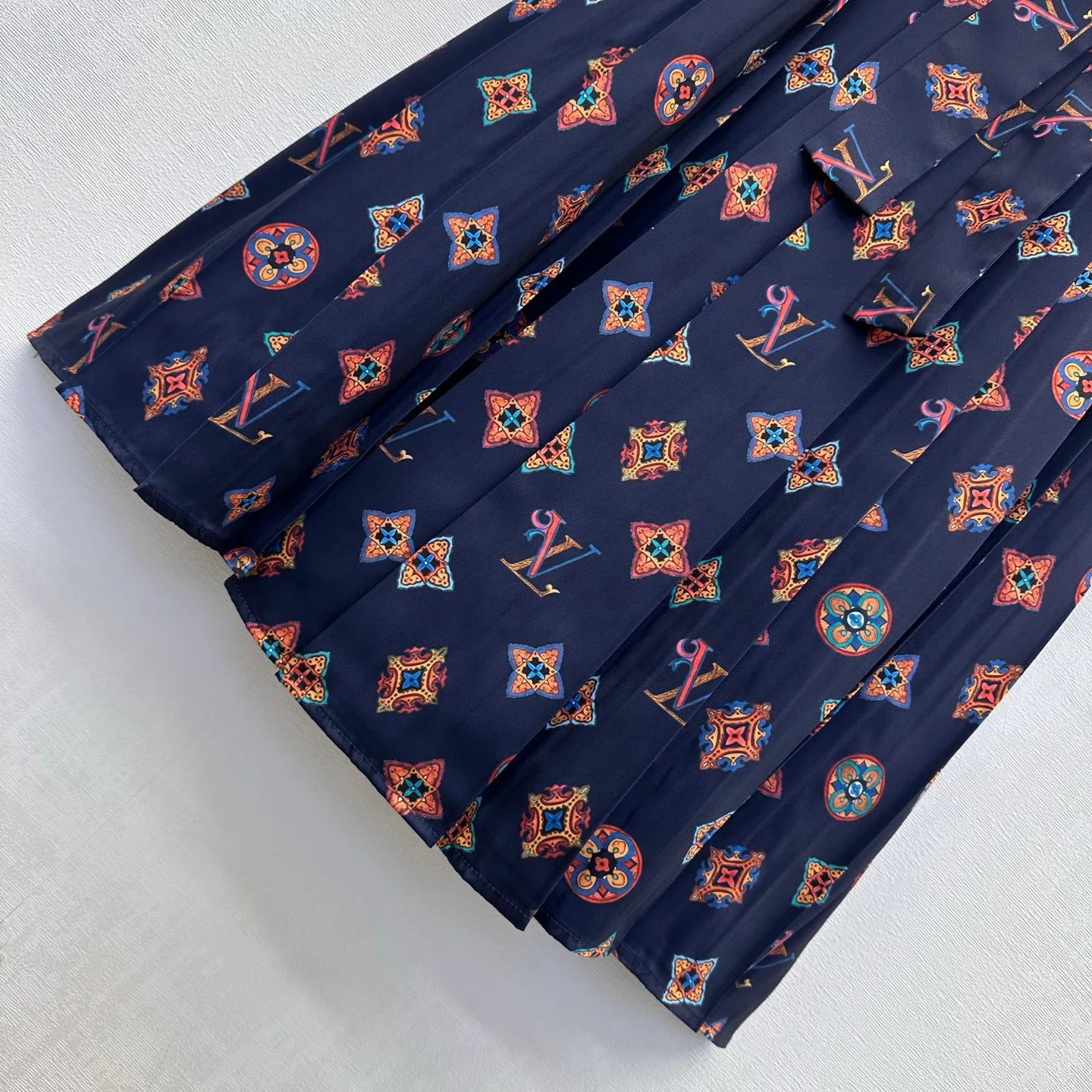 Платья Женские Louis Vuitton 18023003
