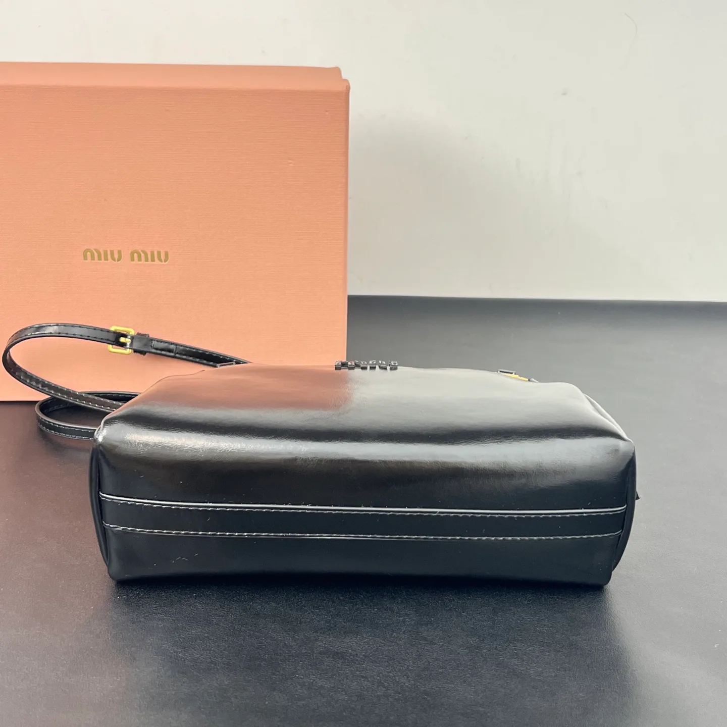 Классические Сумки Женские Miu Miu 11742816