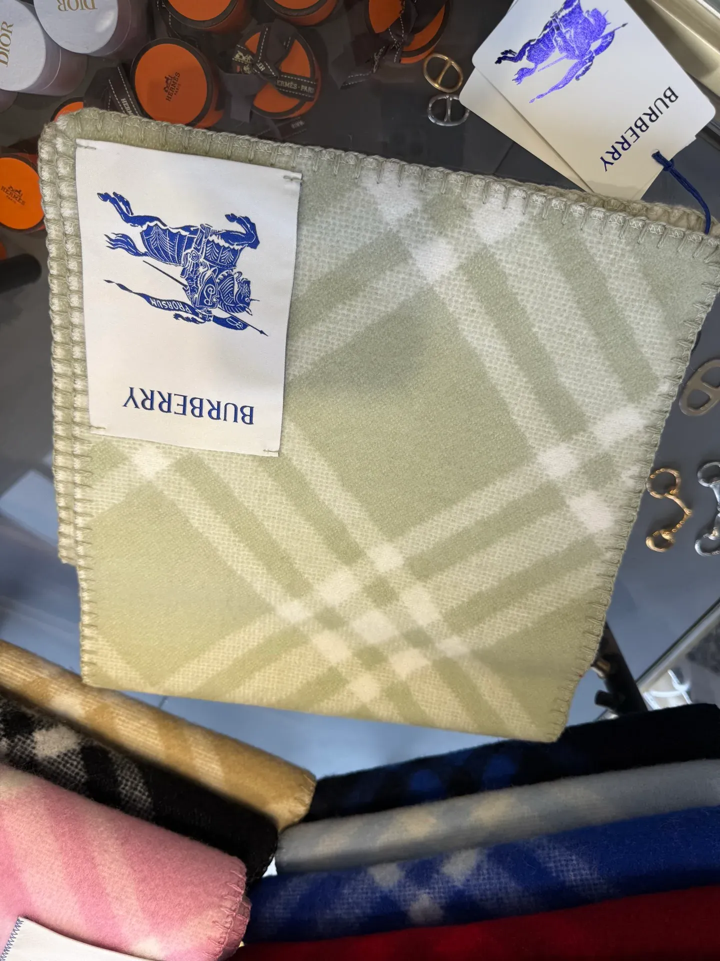 Шарфы Burberry 3874284