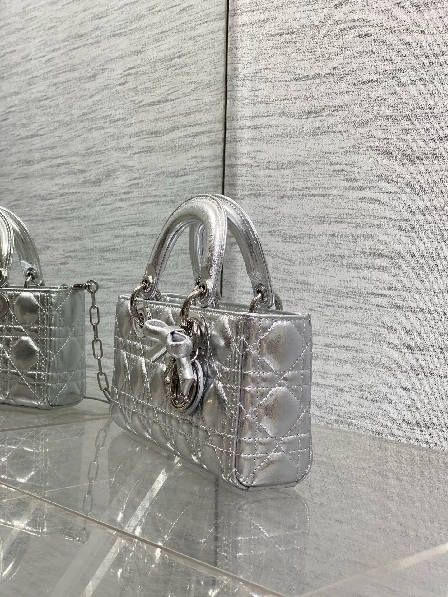 Классические Сумки Женские Christian Dior 17601493