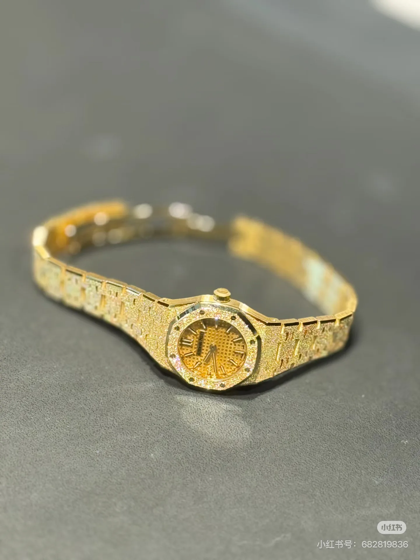 Часы Женские Audemars Piguet 11696027