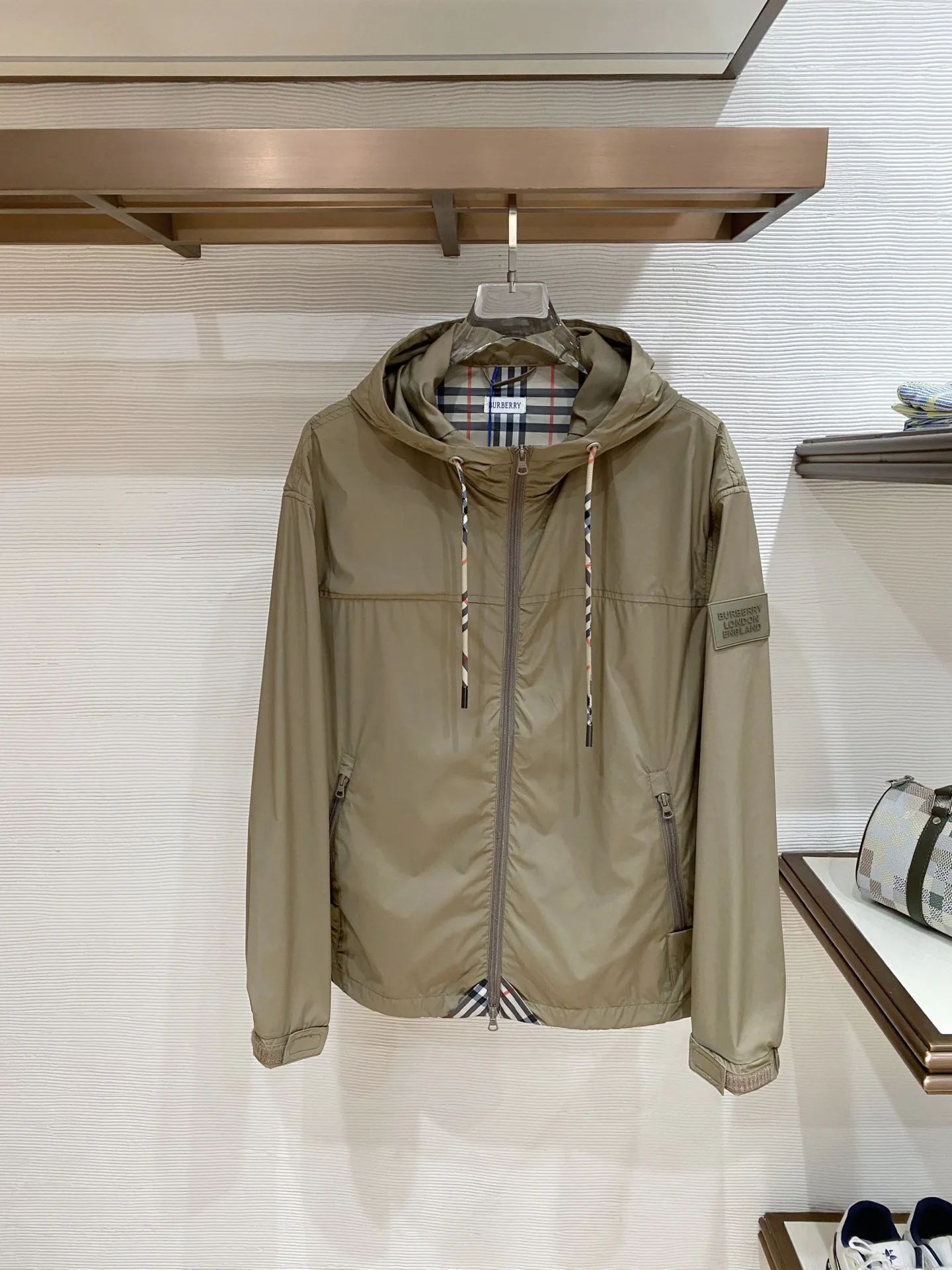 Куртки И Пуховики Мужские Burberry 11504095