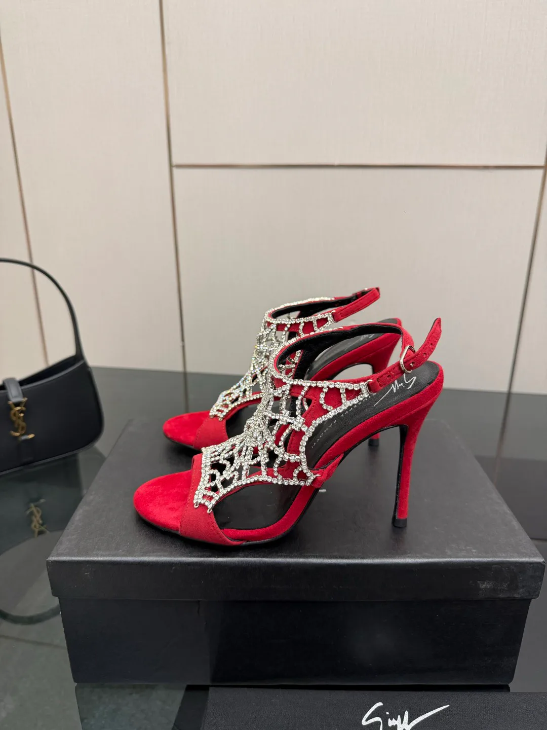 Босоножки Женские Giuseppe Zanotti 14555355