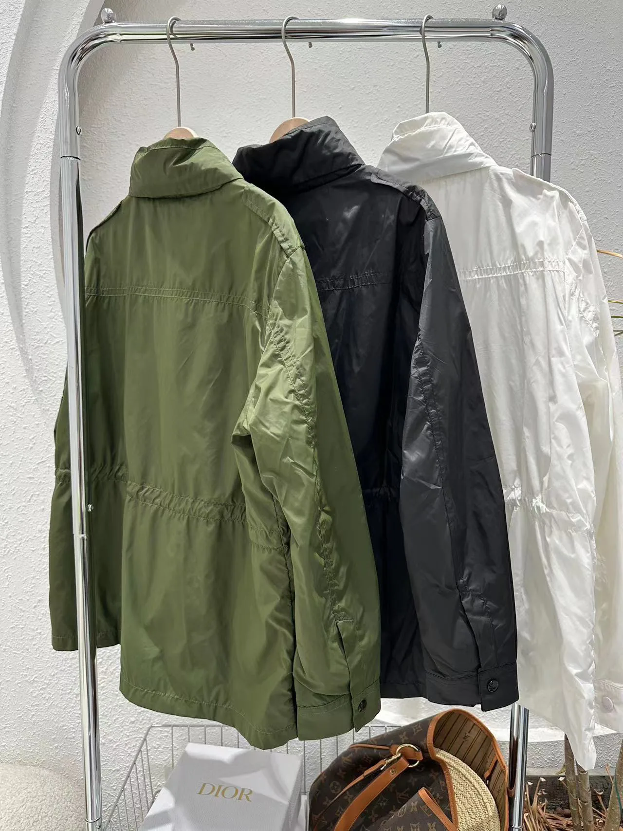 Куртки И Пуховики Женские Moncler 11537546