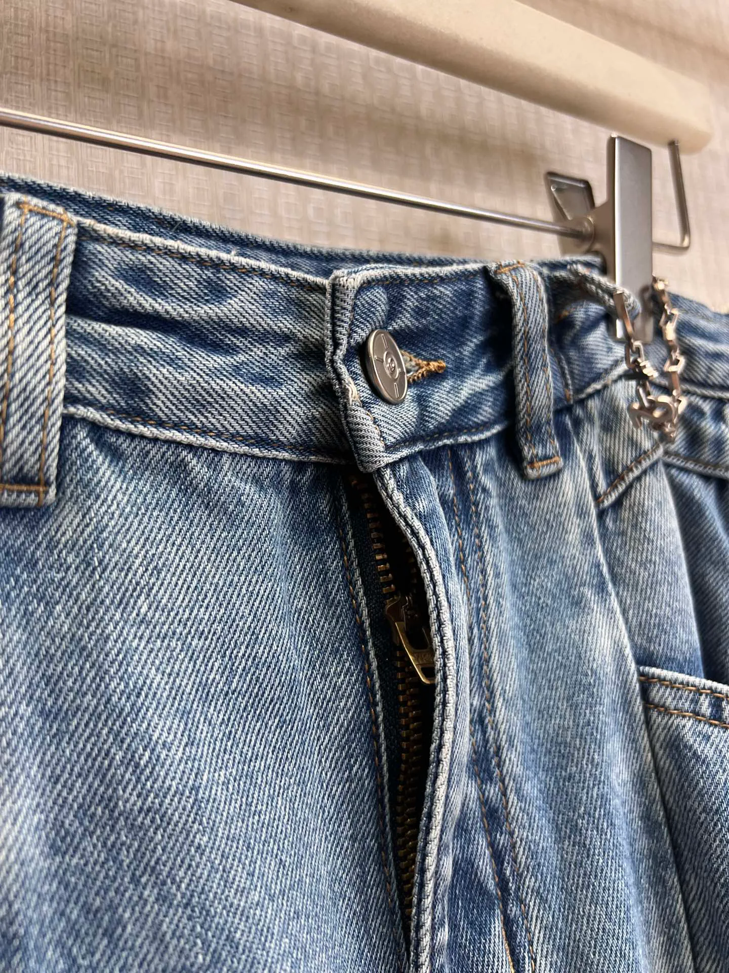 Джинсы Женские Maison Margiela 10999873