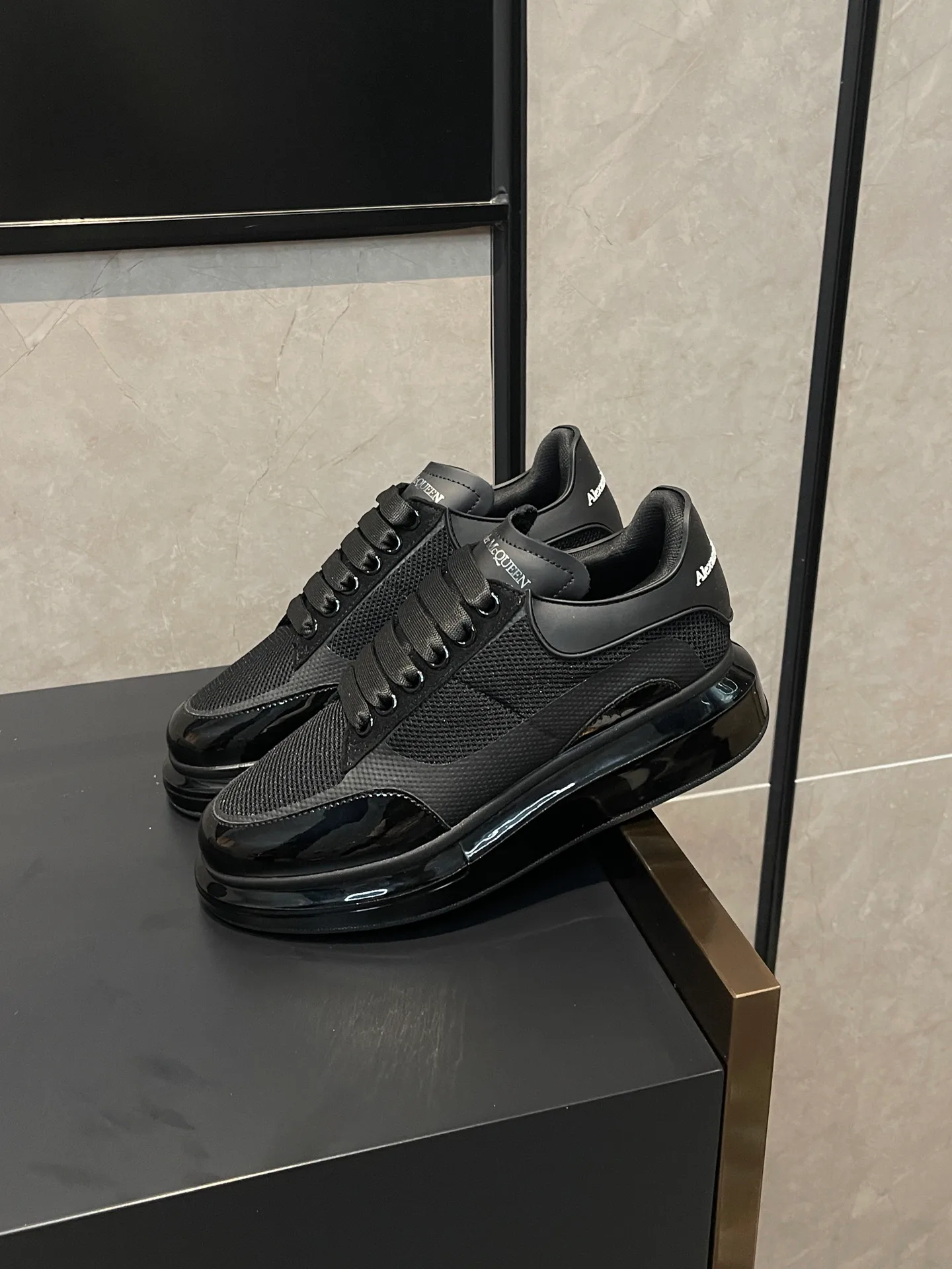 Кроссовки Женские Alexander Mcqueen 18363957