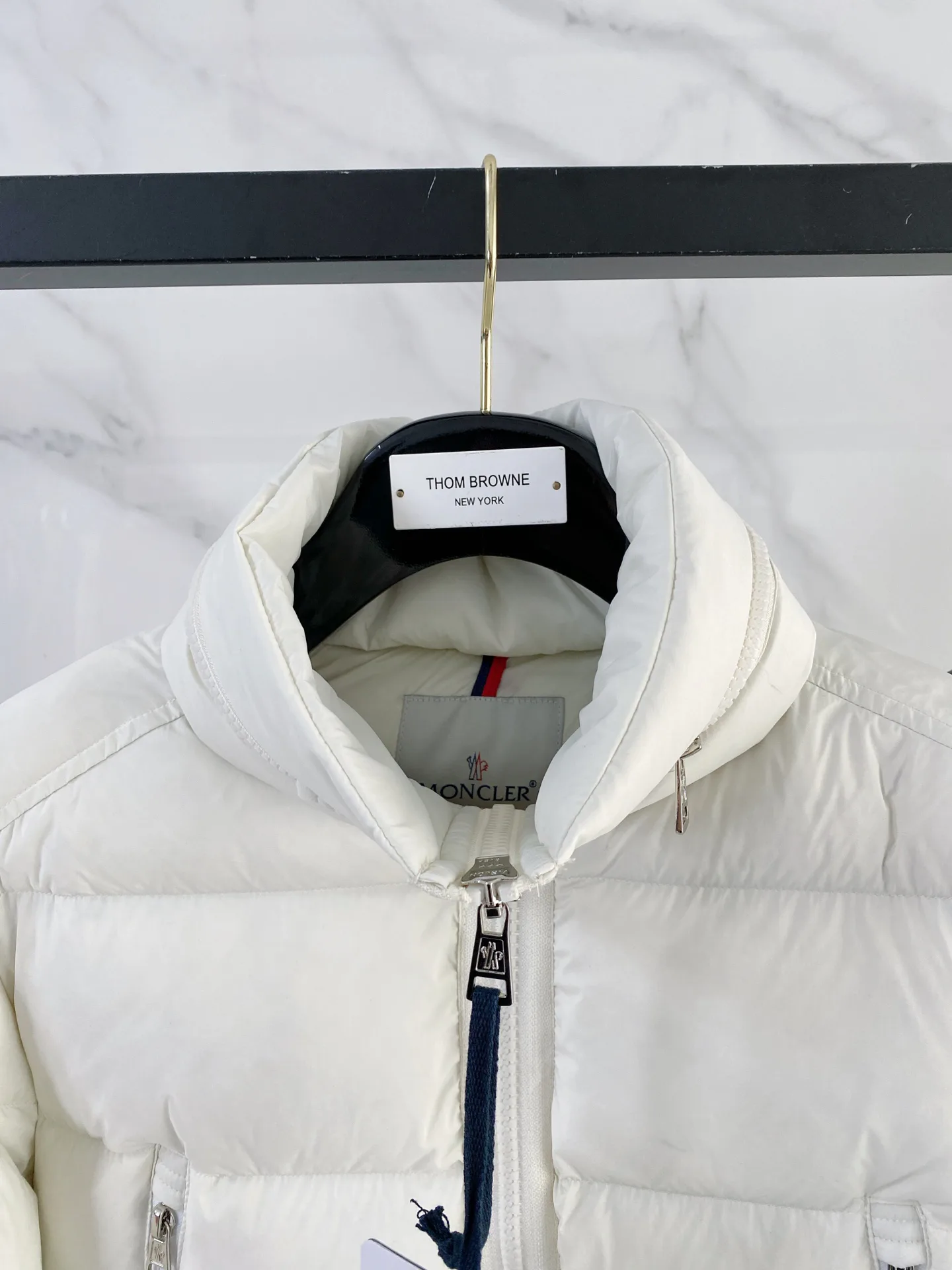 Куртки И Пуховики Мужские Moncler 382020