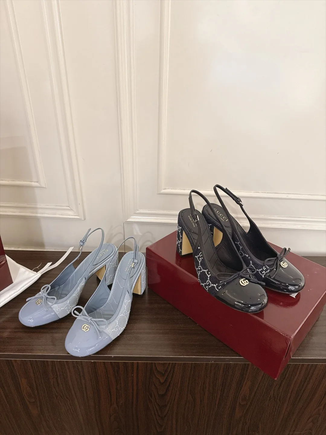 Босоножки Женские Gucci 18725939